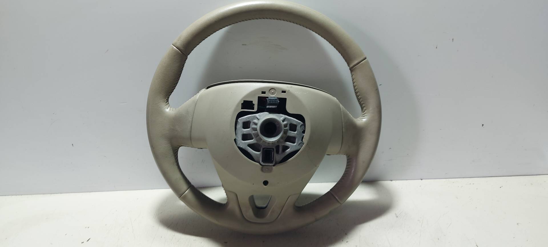 RENAULT Scenic 3 generation (2009-2015) Steering Wheel 484300015R 25039314