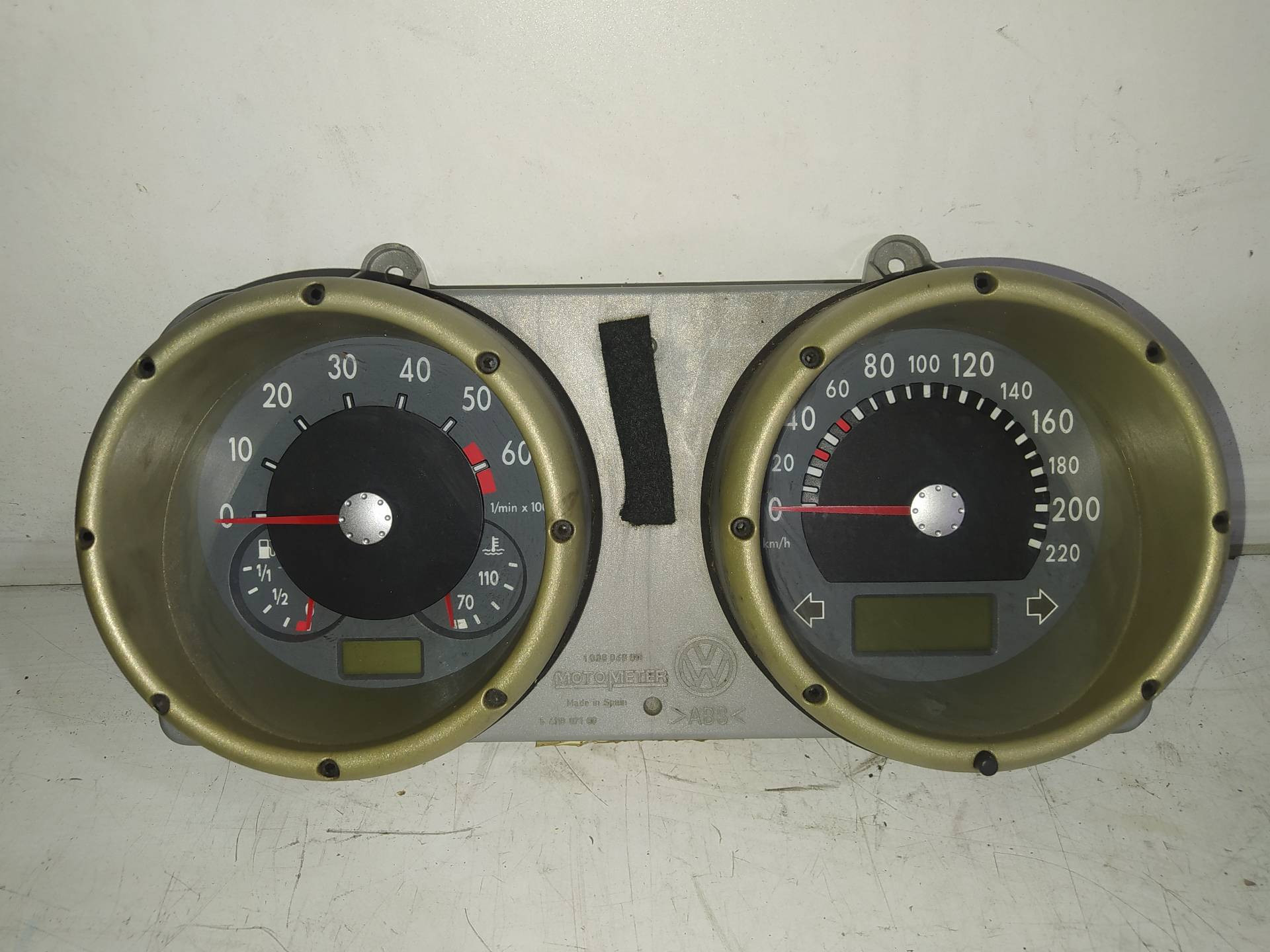 VOLKSWAGEN Polo 3 generation (1994-2002) Speedometer 6N0920804E 25393425