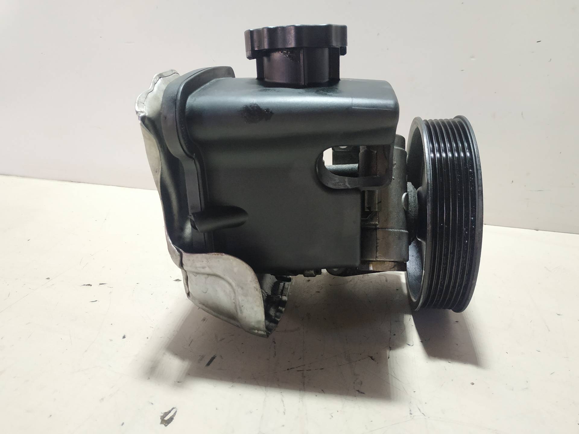 MERCEDES-BENZ C-Class W203/S203/CL203 (2000-2008) Power Steering Pump 0034664001 25038583