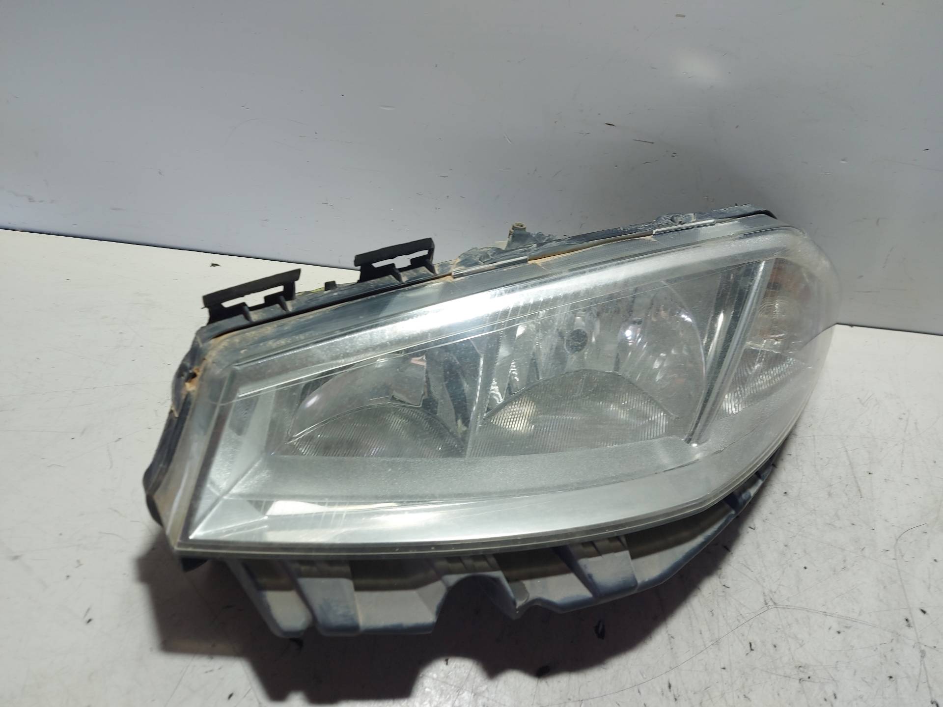 VAUXHALL Front Left Headlight 8200476428 25416185