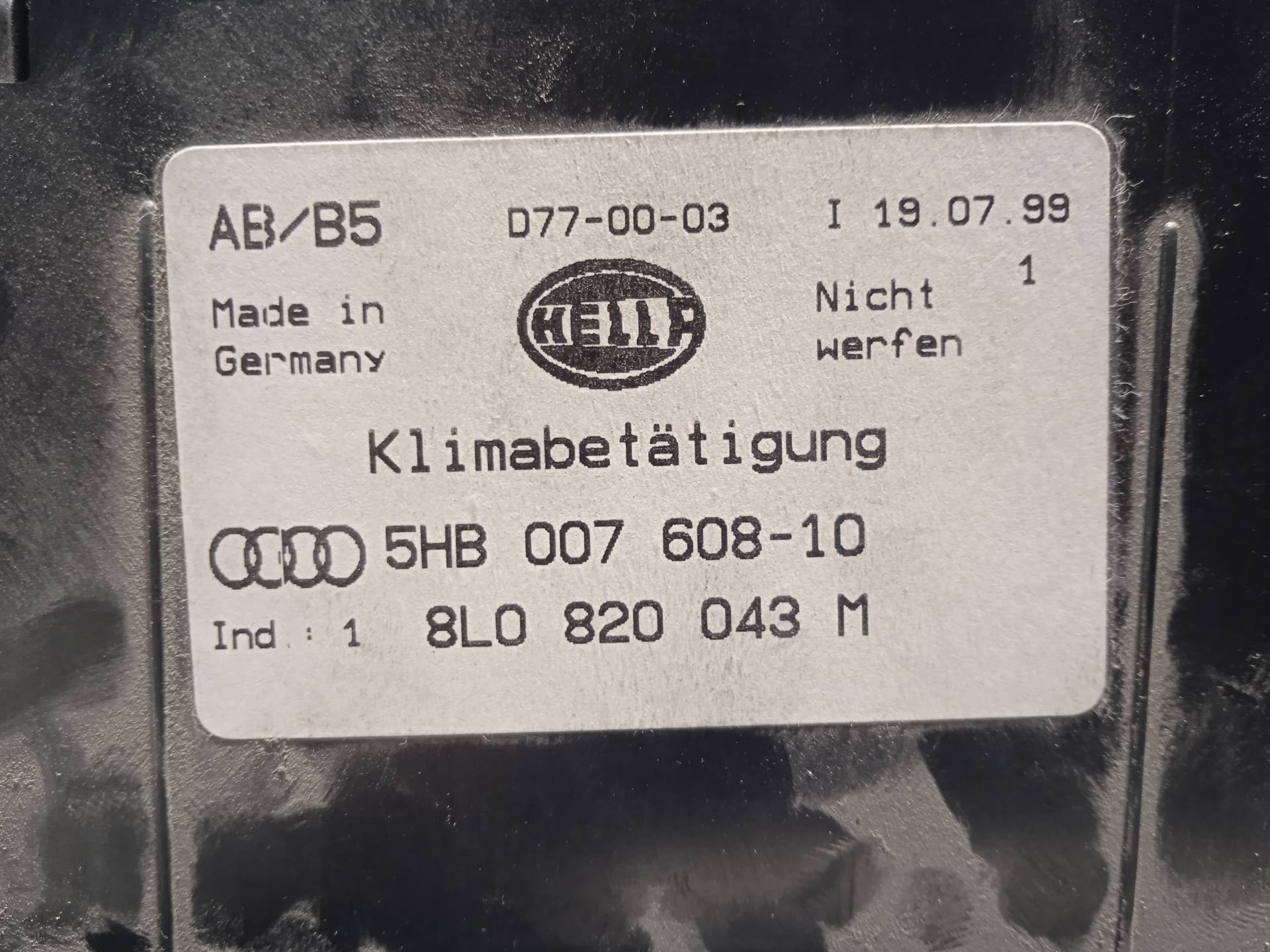 AUDI A3 8L (1996-2003) Unité de climatisation 8L0820043M 20066968