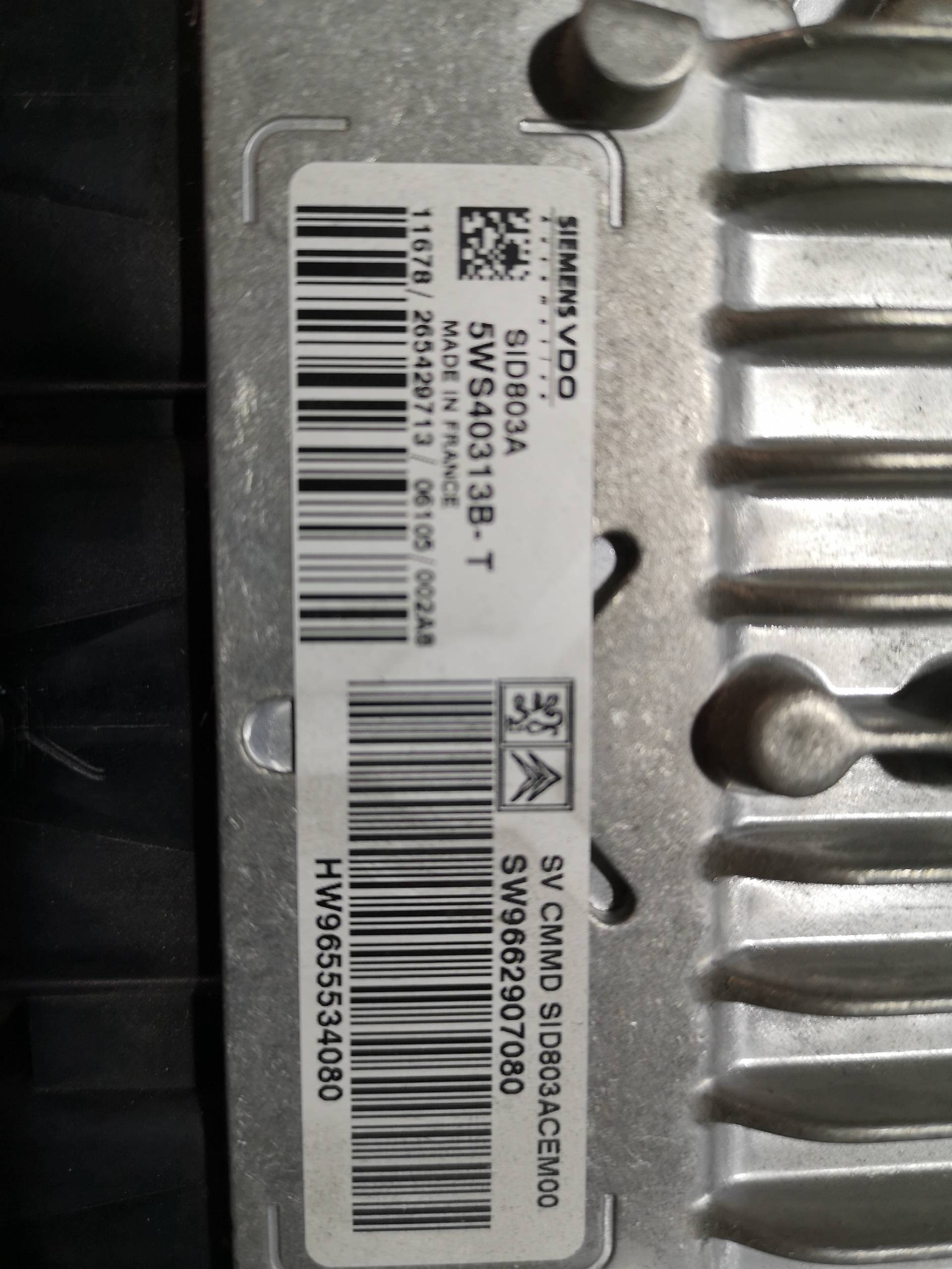 IVECO 307 1 generation (2001-2008) Moottorin ohjausyksikkö ECU 5WS40313B 23161312