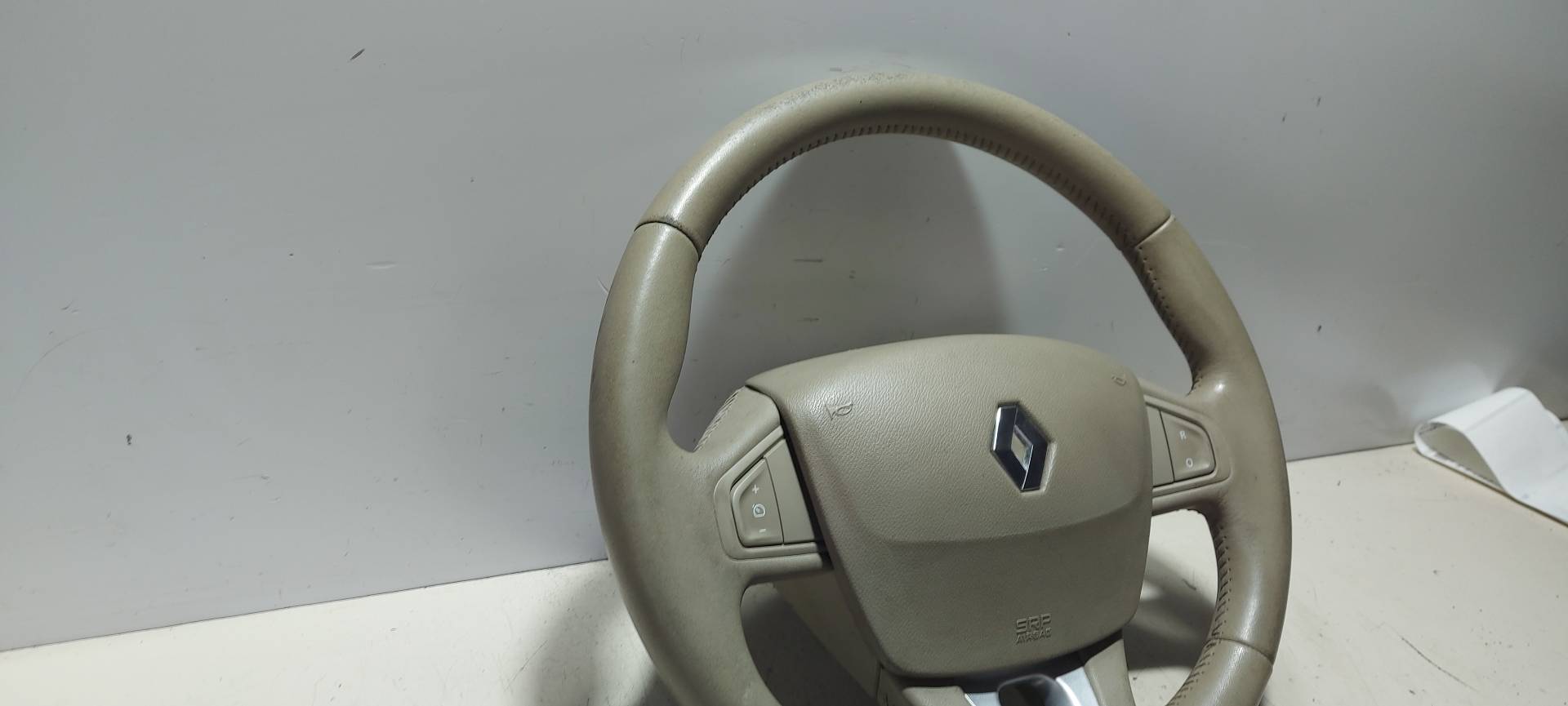 RENAULT Scenic 3 generation (2009-2015) Steering Wheel 484300015R 25039314