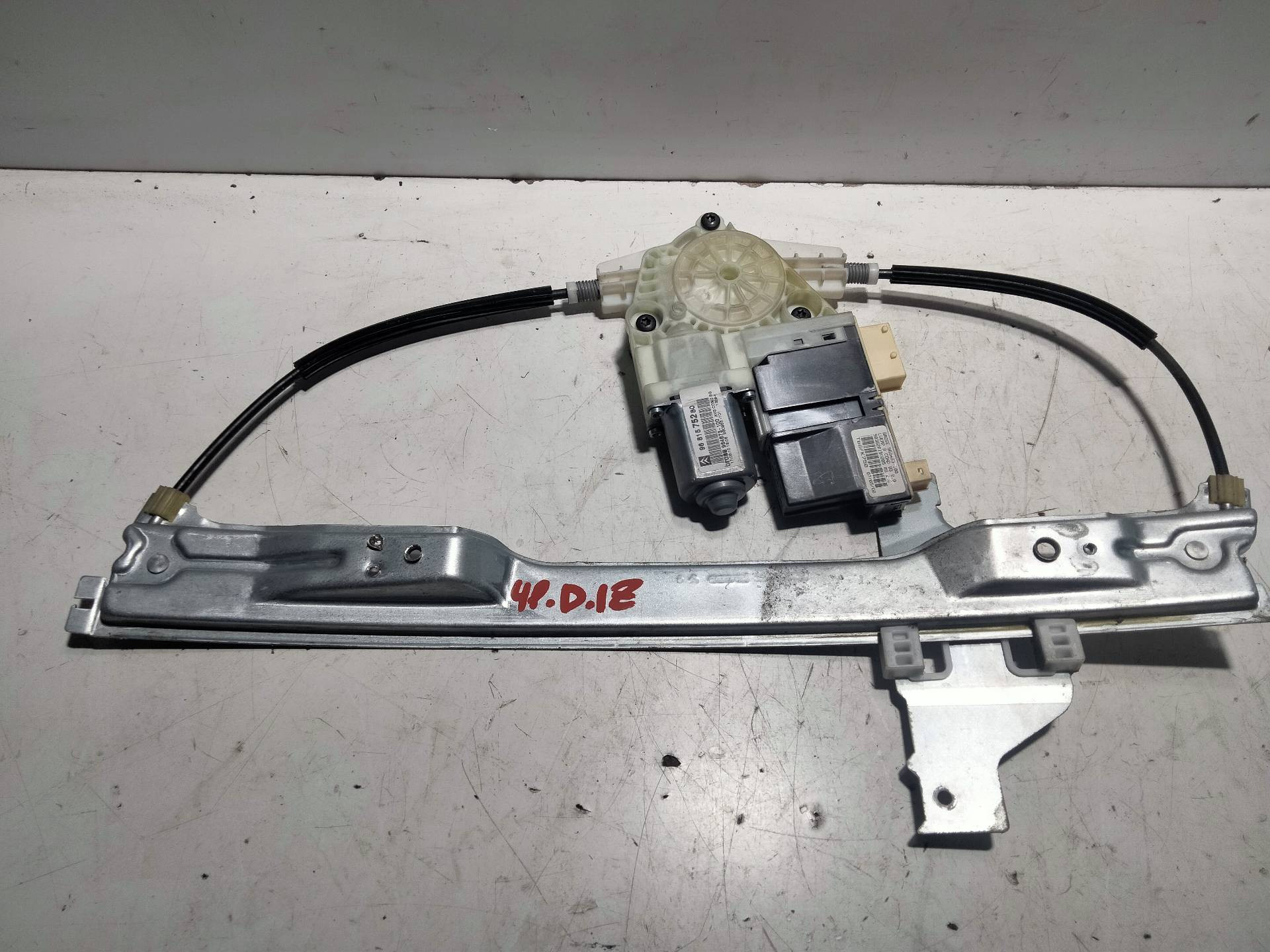 FORD C4 1 generation (2004-2011) Regulator de geam ușă stânga față 9681575280 22455216