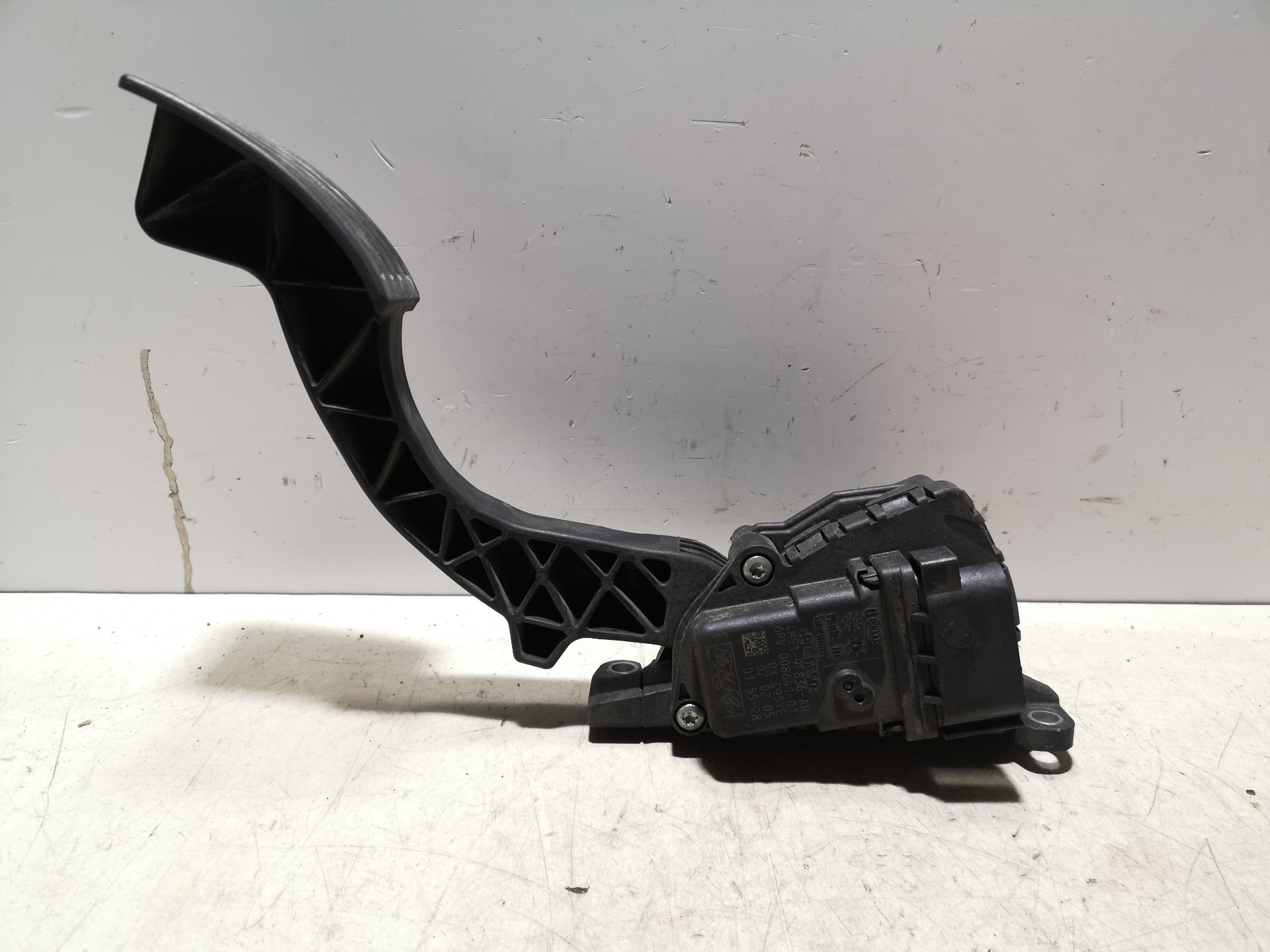 FORD Focus 2 generation (2004-2011) Throttle Pedal 4M519F836AH 25038235