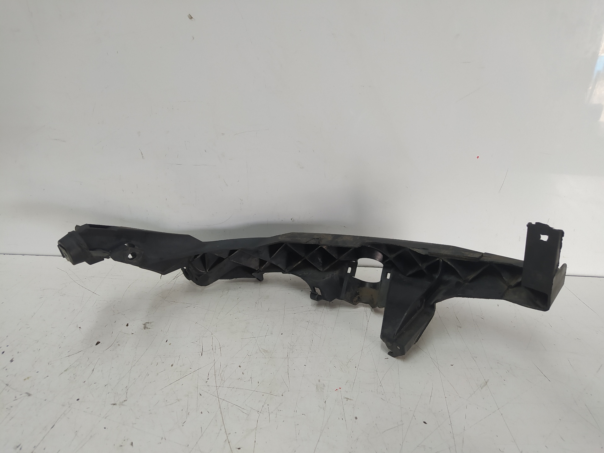 BMW 3 Series E90/E91/E92/E93 (2004-2013) Left Headlight Bracket Mount 51647116707 25114917