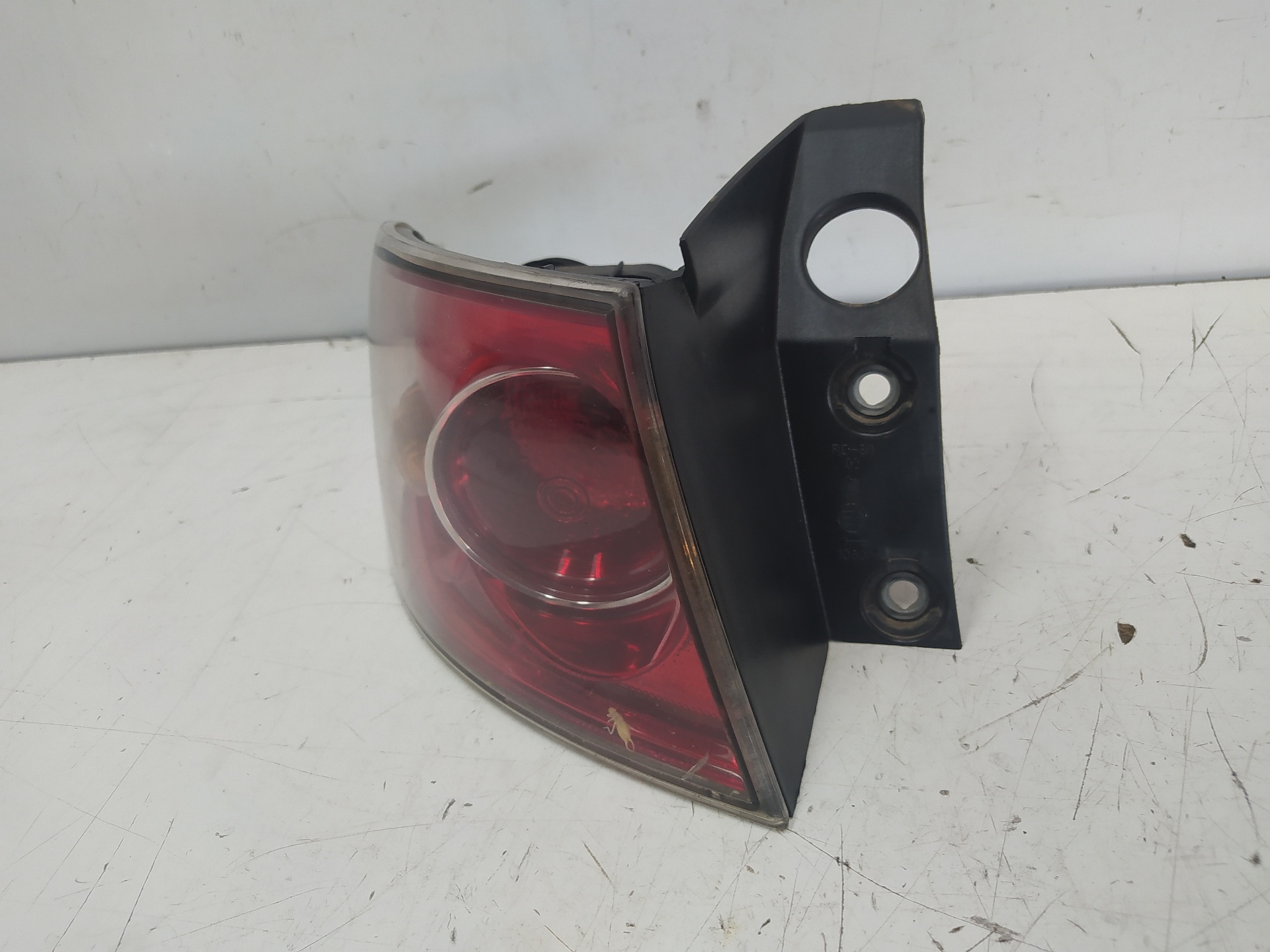 SEAT Leon 1 generation (1999-2005) Rear Left Taillight 6L6945095A 25416204