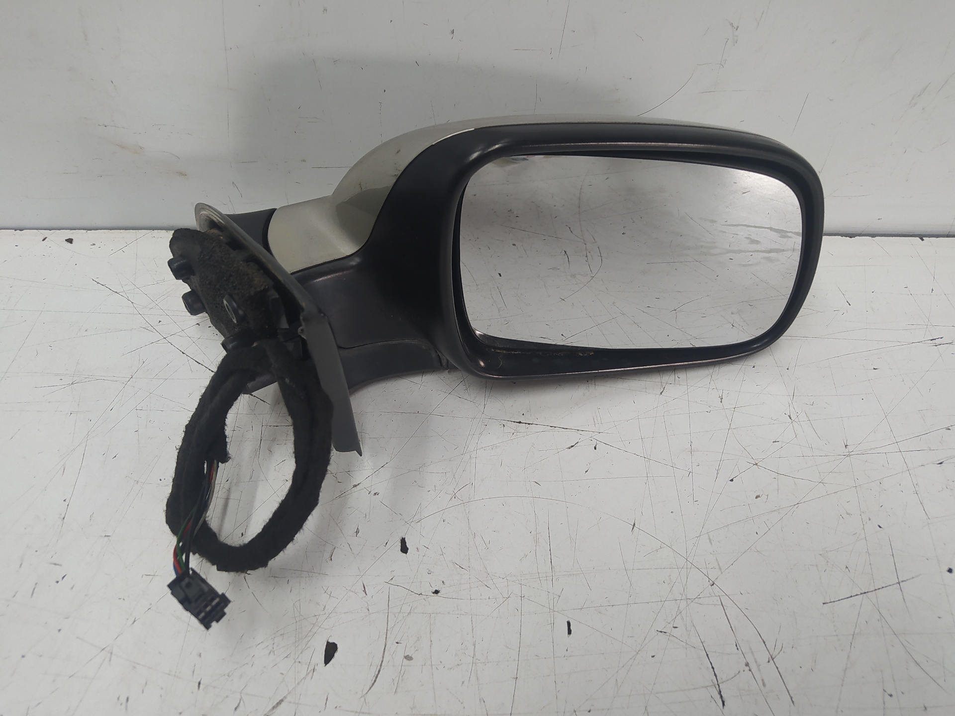 PEUGEOT 307 1 generation (2001-2008) Right Side Wing Mirror 25351696