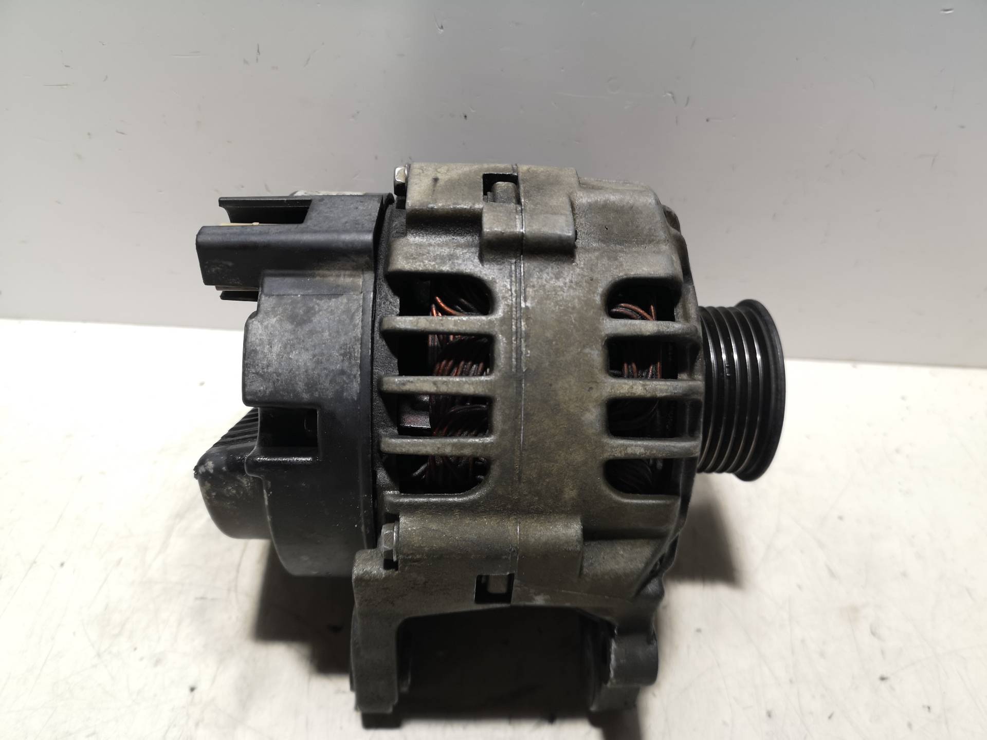 VOLVO Polo 4 generation (2001-2009) Alternator 03D903025E 23160794