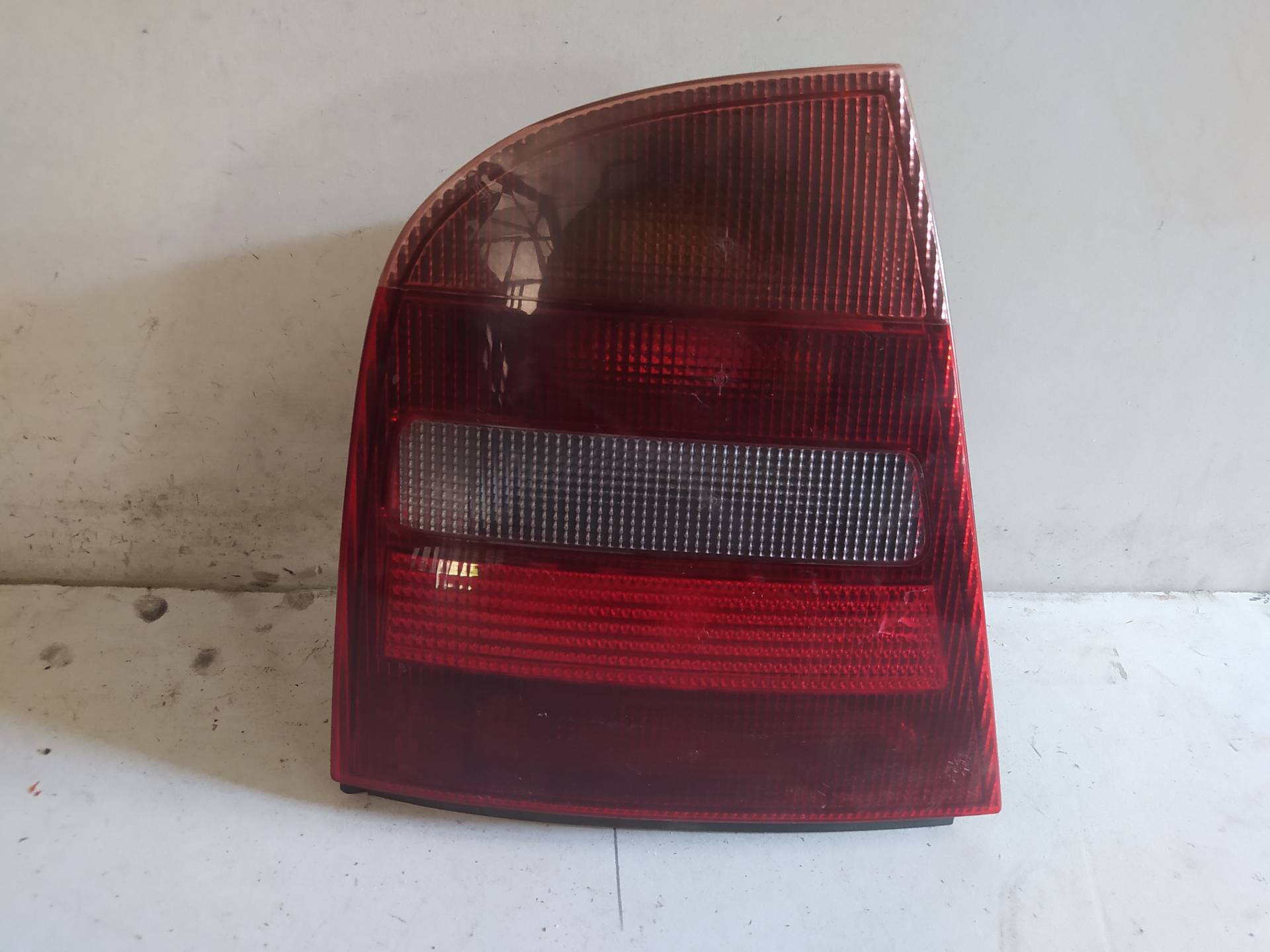 AUDI Octavia 1 generation (1996-2010) Rear Left Taillight 20047837