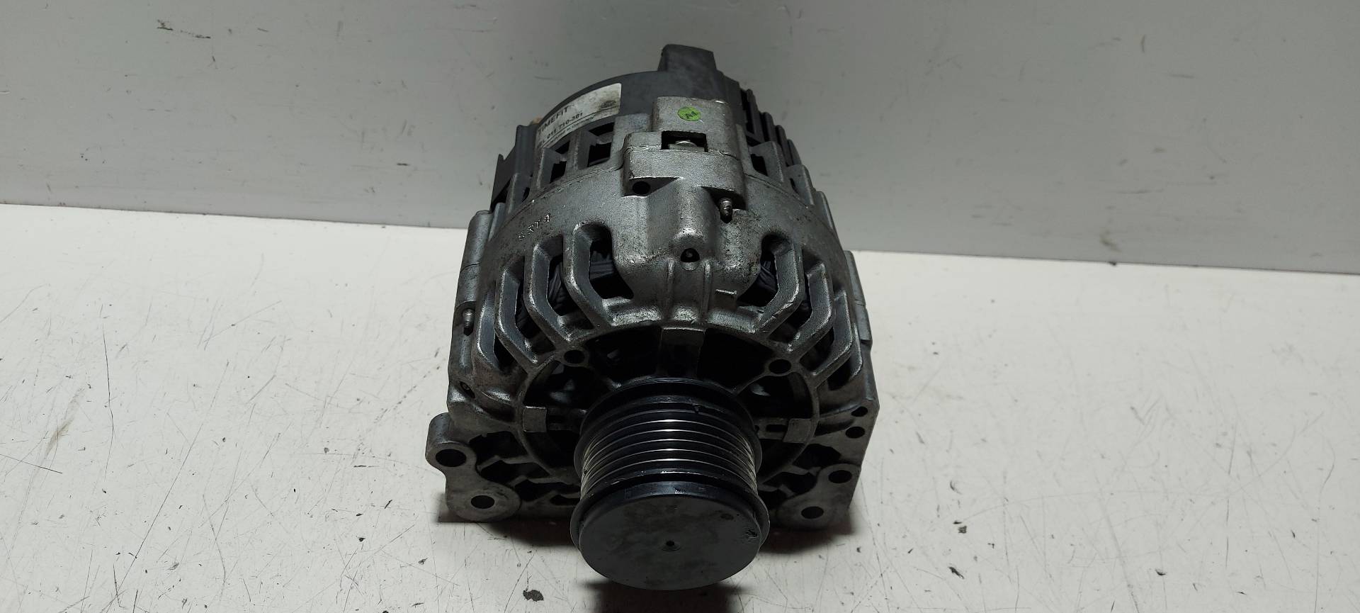 VOLKSWAGEN Golf 4 generation (1997-2006) Alternator 8EL011710 24880353