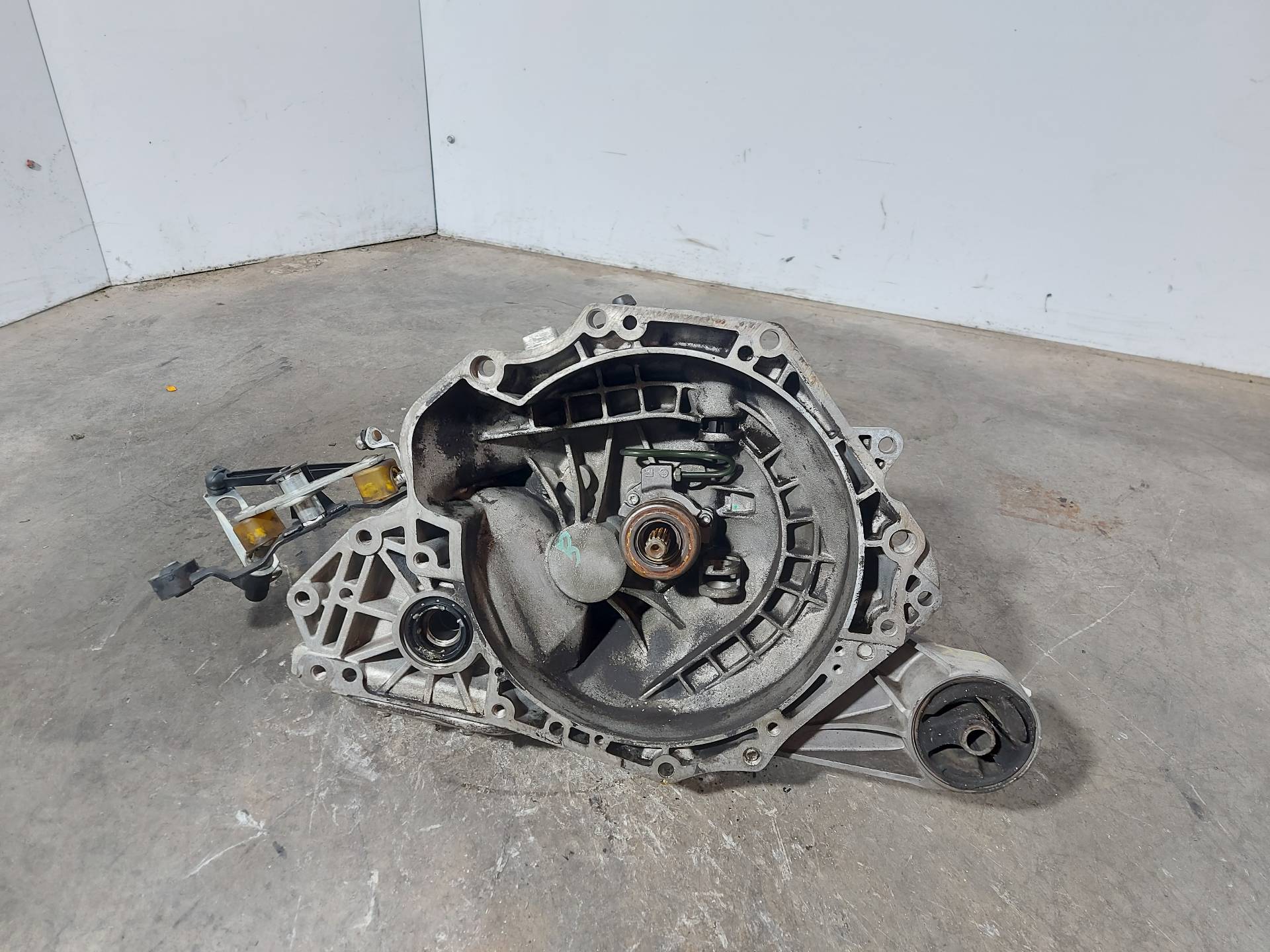 OPEL Astra J (2009-2020) Коробка передач 55355489 27180781