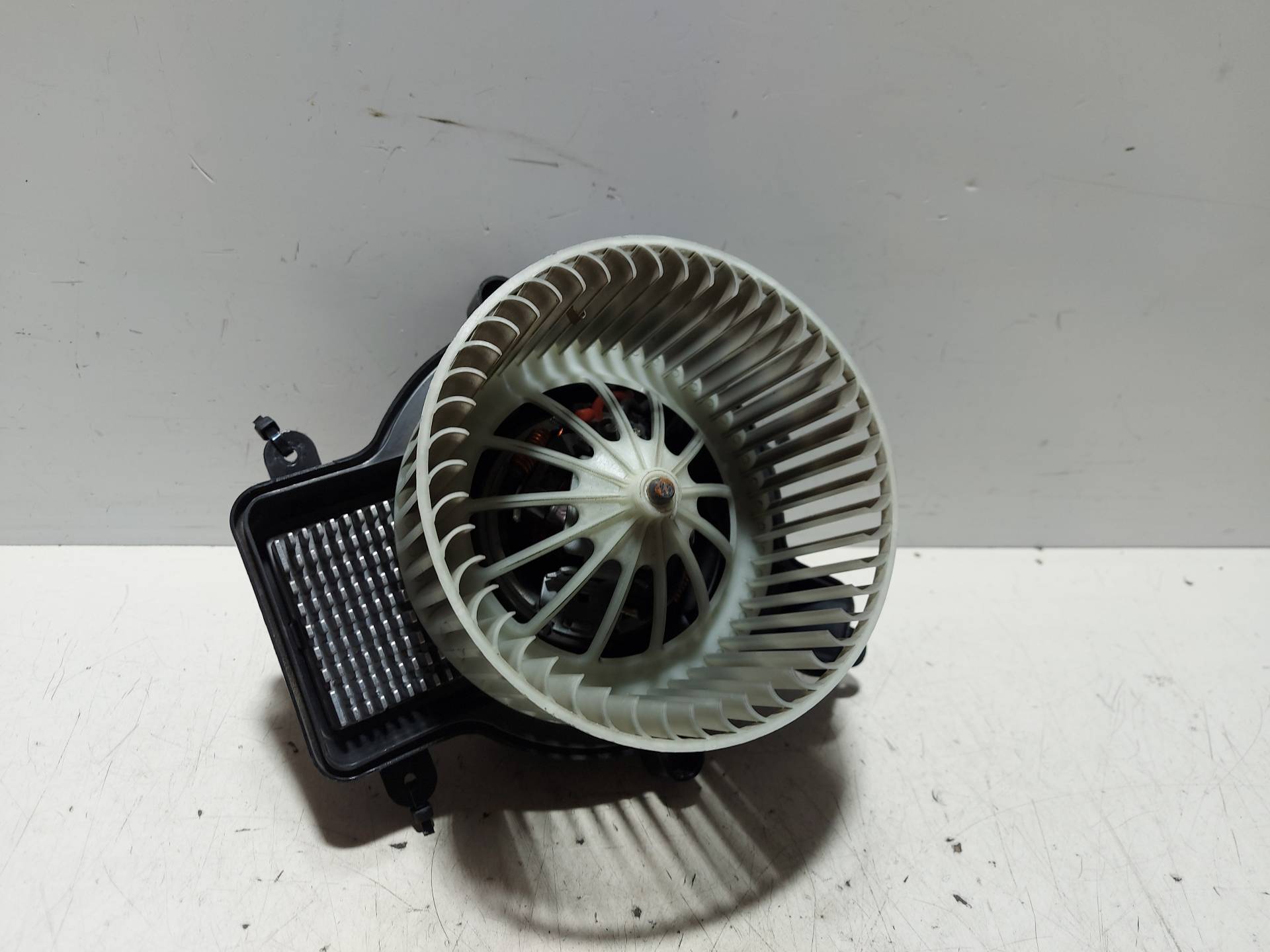 PEUGEOT 3008 2 generation (2017-2023) Heater Blower Fan 195003 25351661