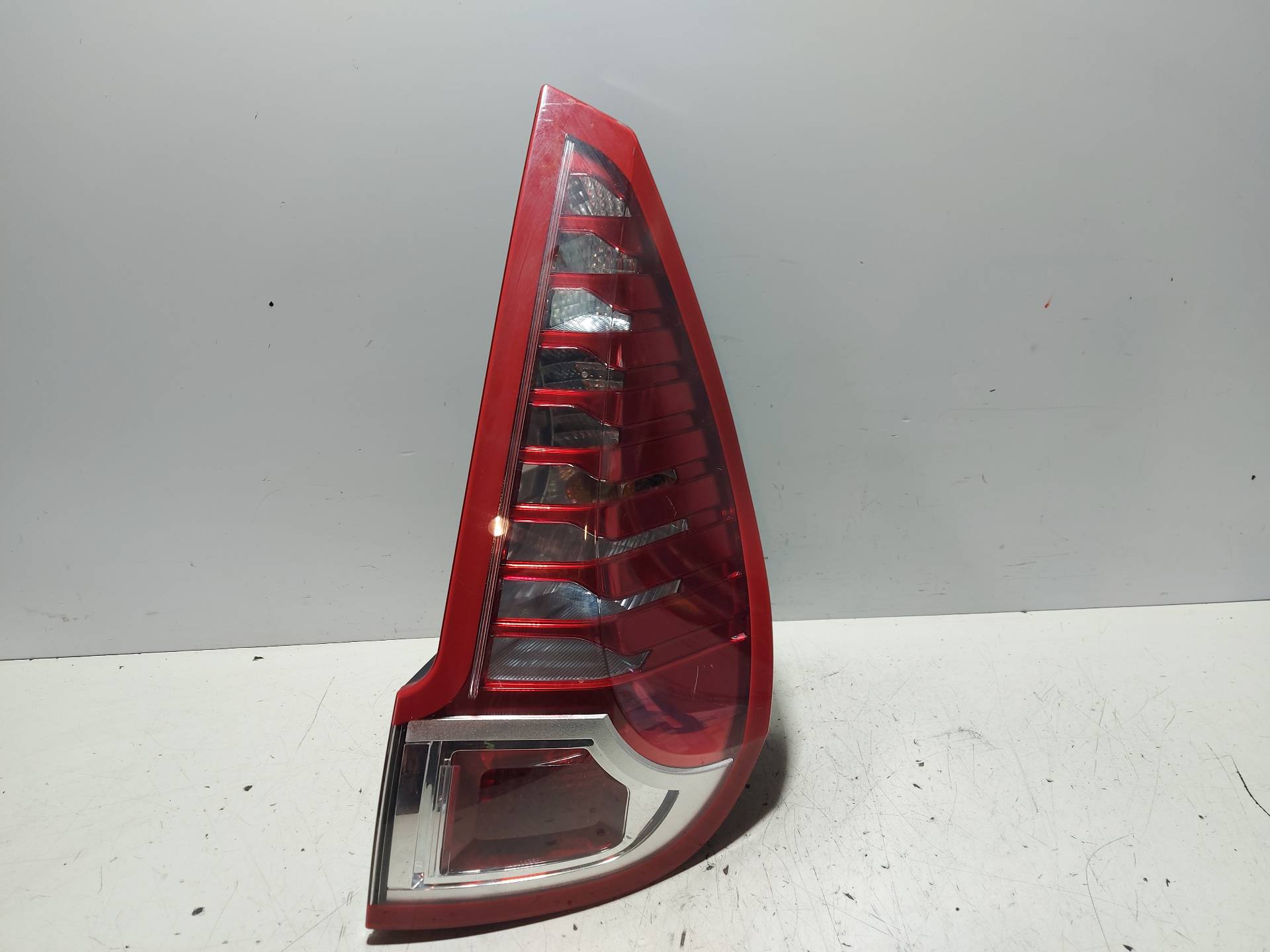 BMW Scenic 3 generation (2009-2015) Rear Right Taillight Lamp 265500013R 25351620