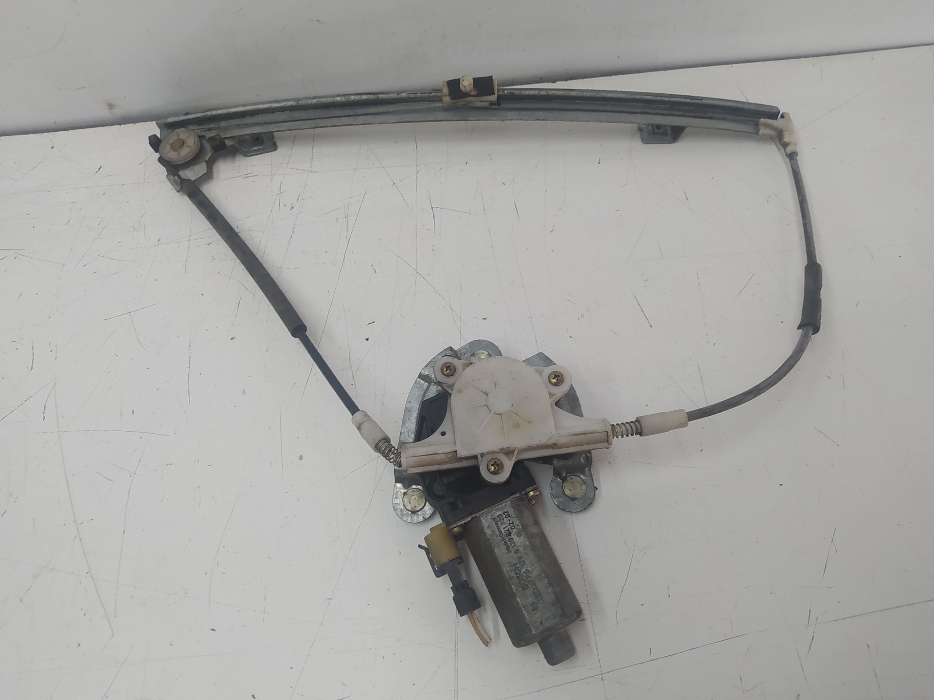 RENAULT Megane 1 generation (1995-2003) Front Left Door Window Regulator 0130821720 25038811