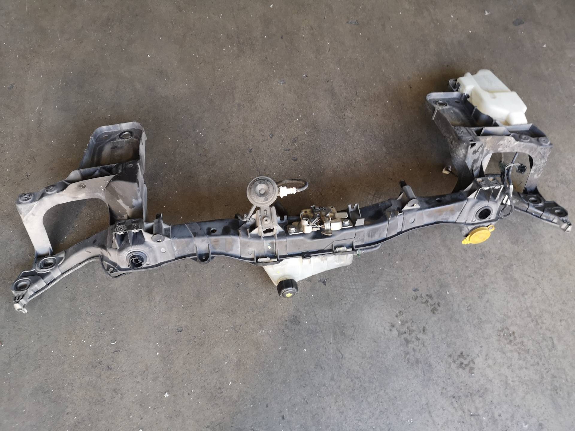 CHEVROLET Kangoo 2 generation (2007-2021) Комплект рамка за Slam Panel 25038735