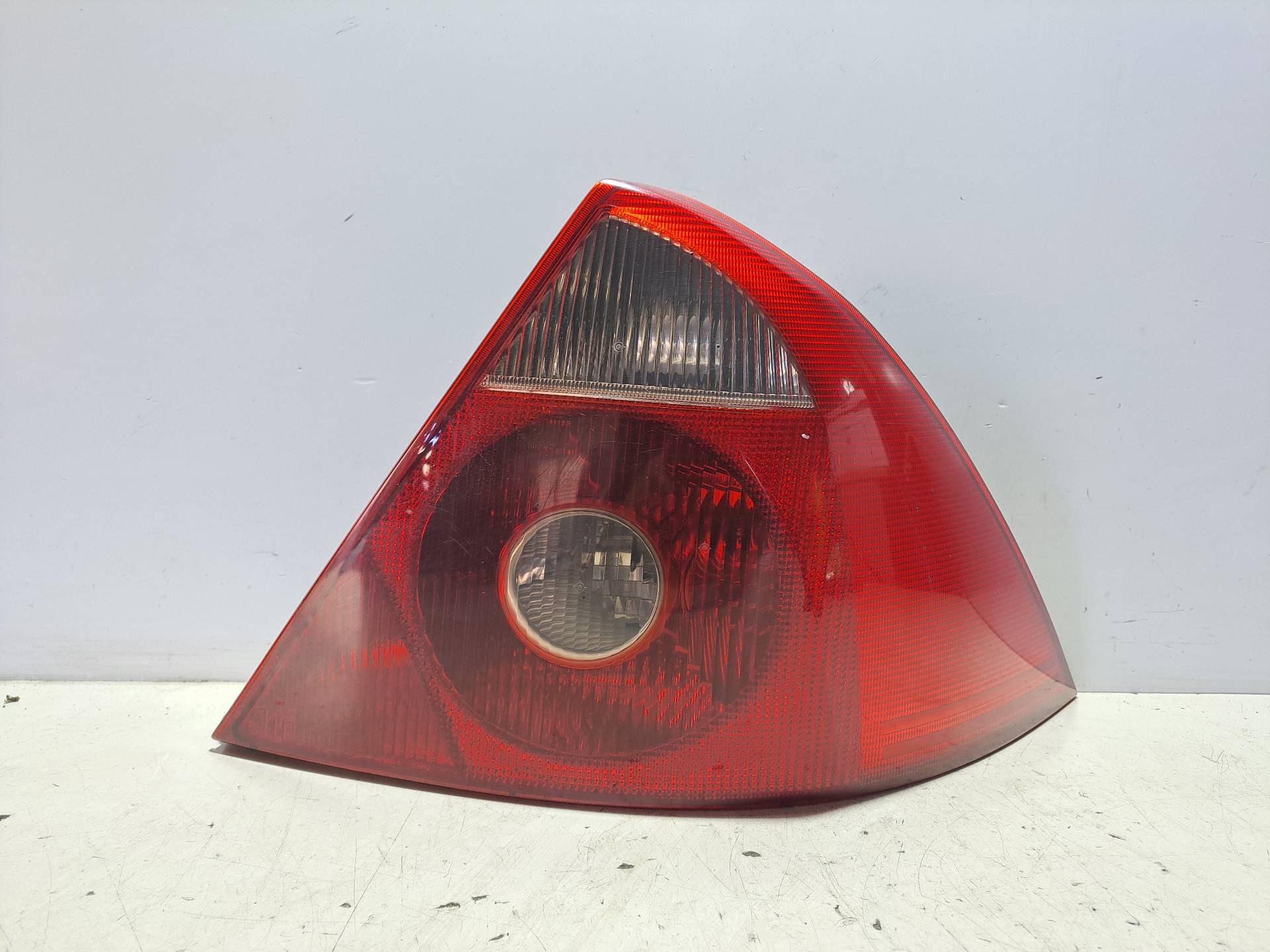 FORD Mondeo 3 generation (2000-2007) Rear Right Taillight Lamp 25039197