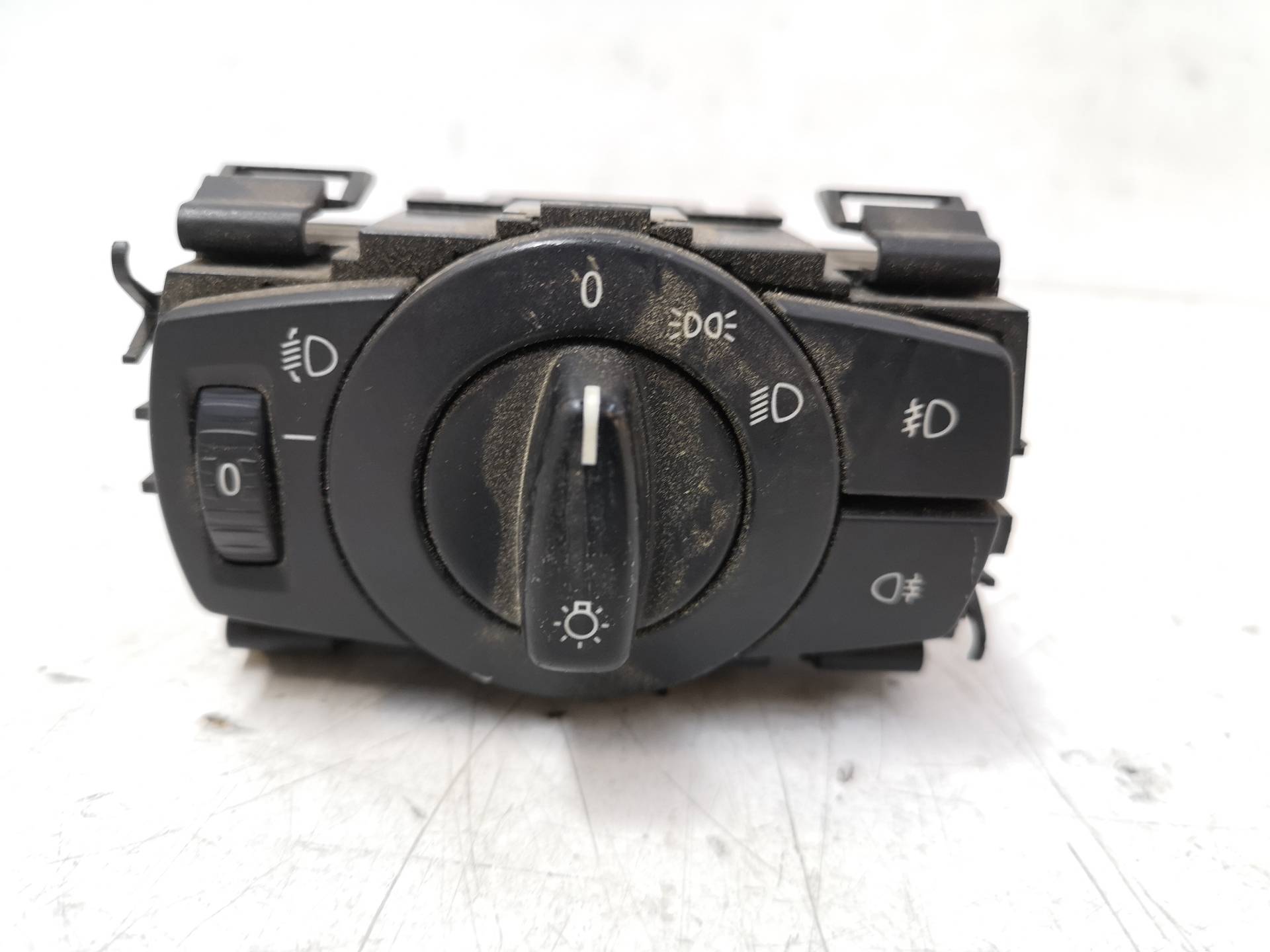 BMW 1 Series E81/E82/E87/E88 (2004-2013) Headlight Switch Control Unit 6932794,6932794 24936604