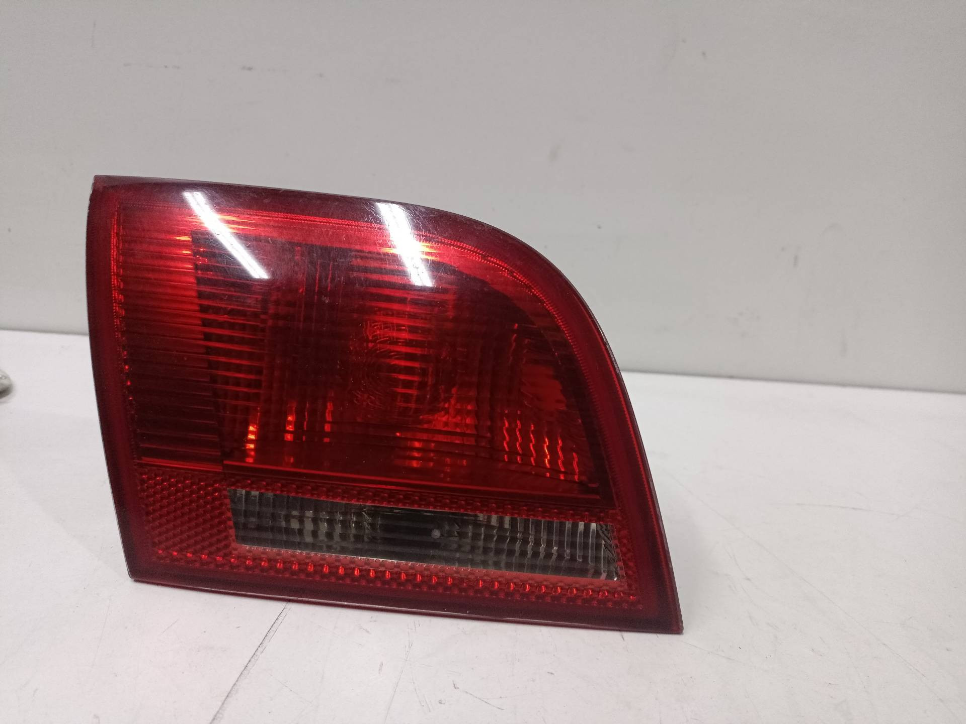 AUDI A2 8Z (1999-2005) Rear Left Taillight 20023269