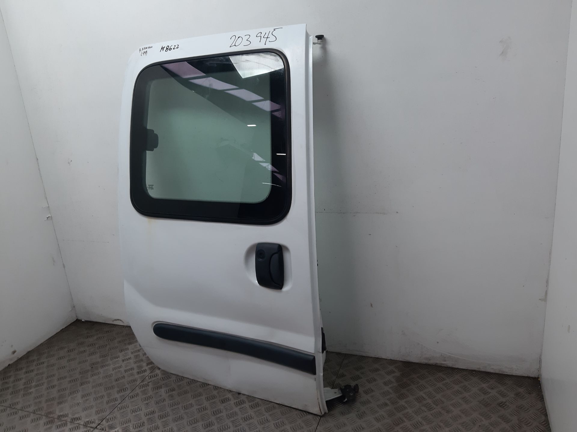 Puerta lateral corredera derecha F8Q K6 de Renault Kangoo 1997-2001 - pieza usada