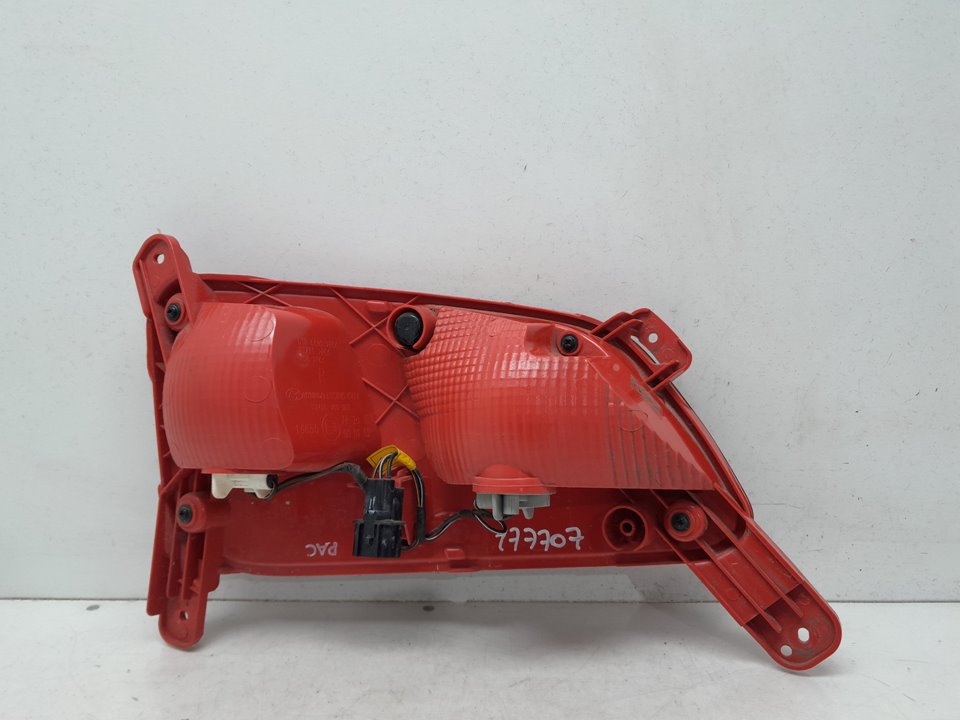 Piloto trasero derecho de paragolpes G4LELU481548 92406J90 de Hyundai Kona 2019-2020 - pieza usada