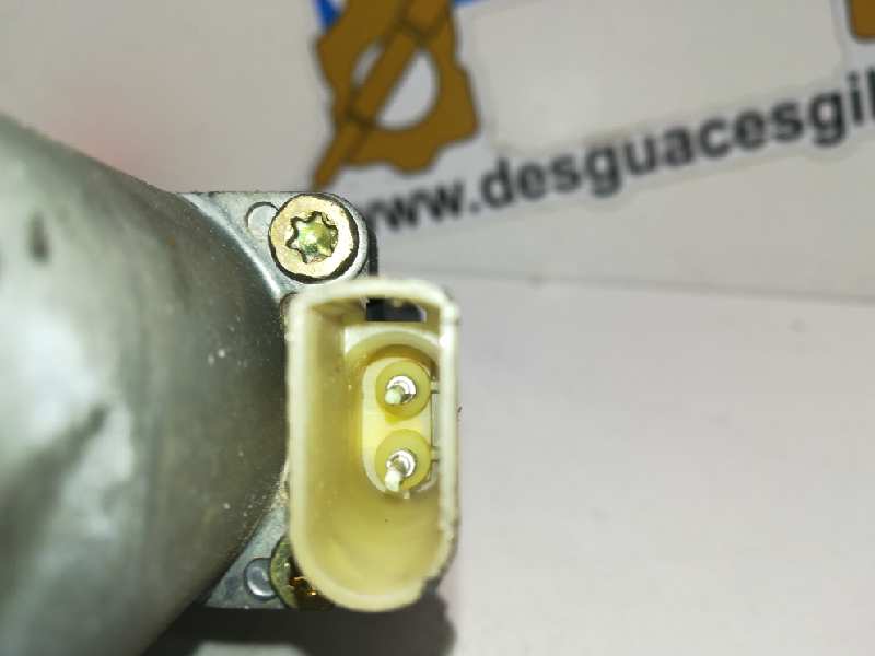 Motor elevalunas delantero derecho 0130821683 de Ford Fiesta iv (ja_, jb_) 1995-2002 - pieza usada