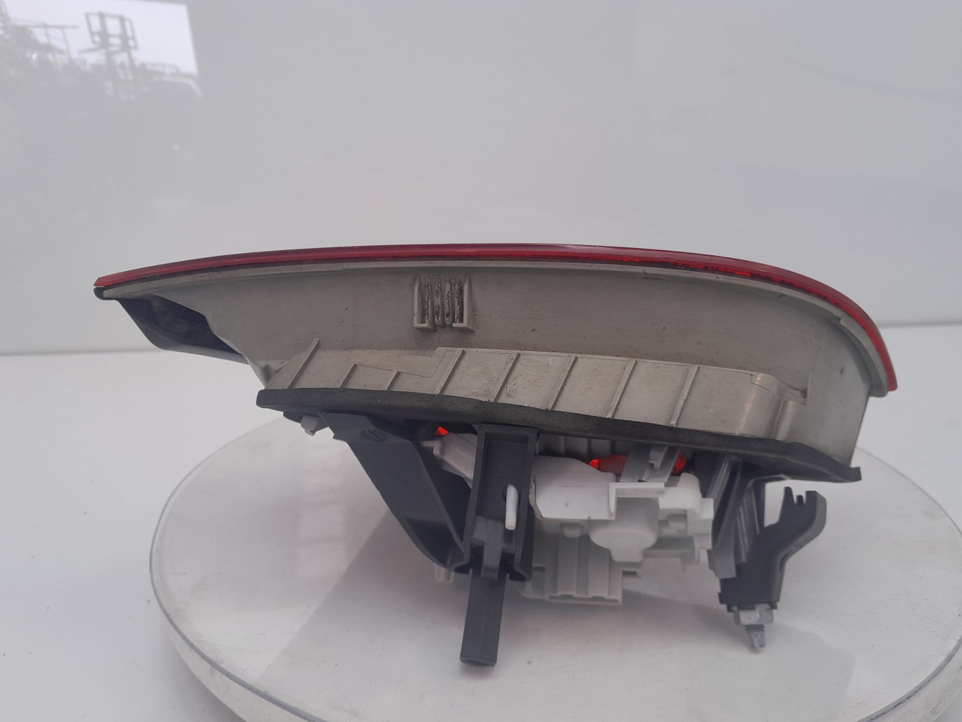 Piloto trasero derecho interior BRD 8E9945094 de Audi A4 b7 (8ec) 2004-2008 - pieza usada