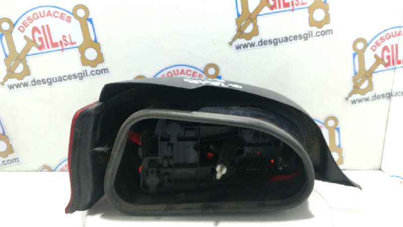 Piloto trasero derecho Z16XEP S/R de Citroen Saxo 1996-1999 - pieza usada