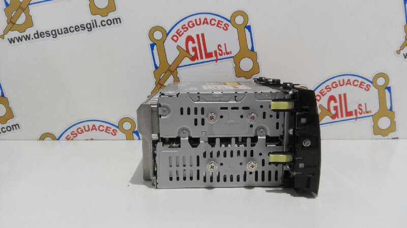 Sistema audio / radio cd 1NZ-FE 8612047220 de Toyota Prius liftback (_w2_) 2003-2009 - pieza usada