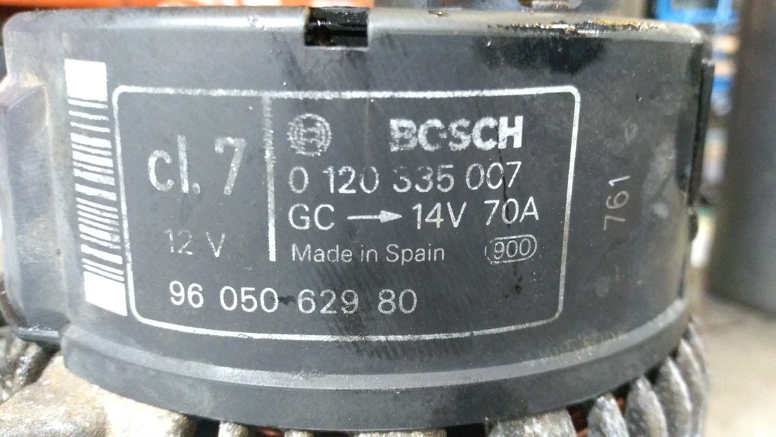 Alternador HDZ 9605062980 de Citroen Saxo 1996-1999 con 235963 km