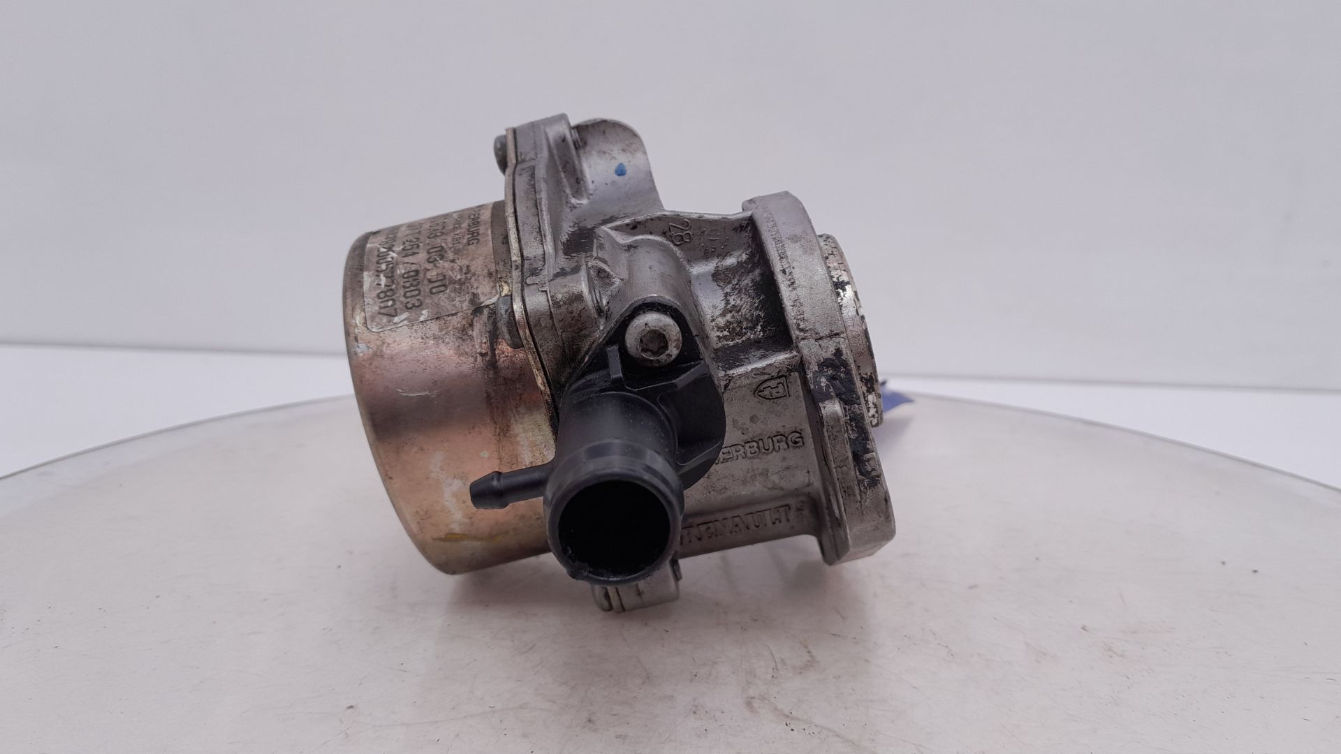 Depresor freno / bomba vacio K9KP7 8200577807 de Renault Scénic ii (jm0/1_) 2003-2006 - pieza usada