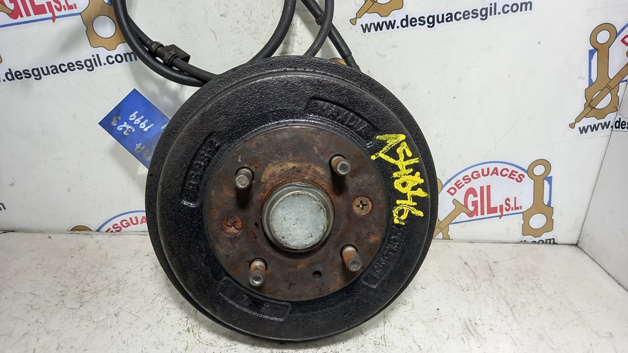 Mangueta trasera derecha ZL de Mazda 323 1998-2001 - pieza usada