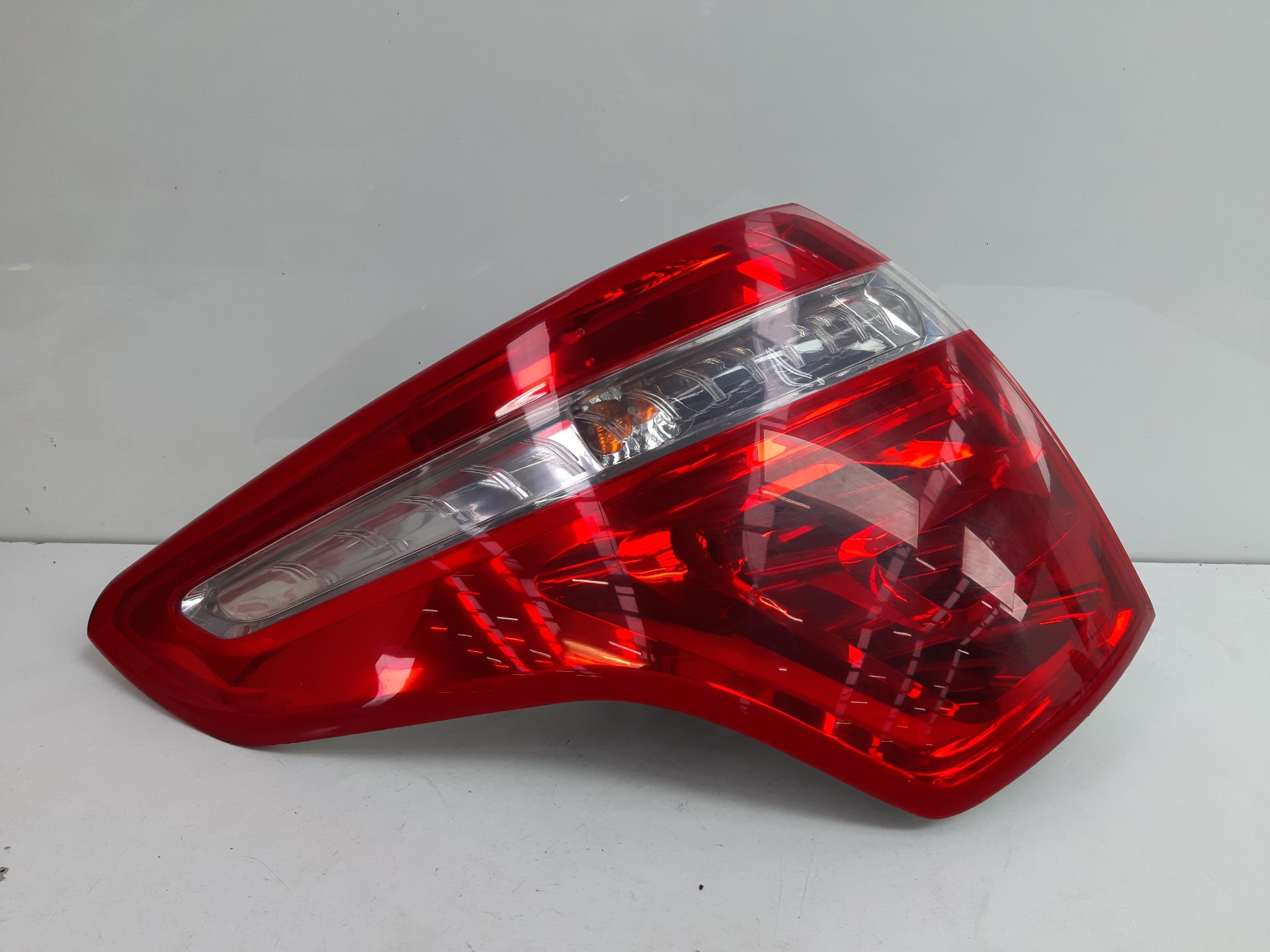 Piloto trasero izquierdo 9HZ 9653547580 de Citroen C4 2007-2010 - pieza usada
