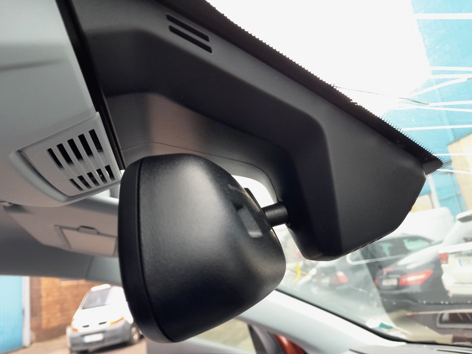 Retrovisor interior HN05 9840410080 de Peugeot 5008 2020-2023 - pieza usada
