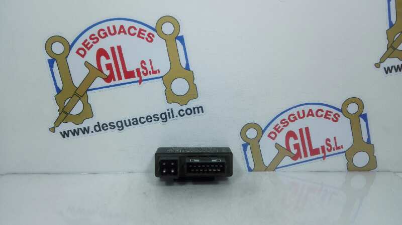 Relé 898699 de Volvo Serie 440 1988-1997 106 CV - pieza usada