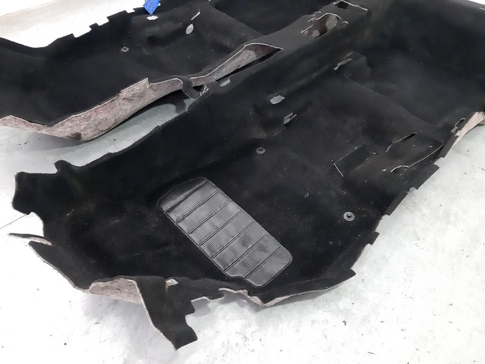 Moqueta suelo interior F9Q804 de Volkswagen Golf vii 2013-2017 con 68540 km - pieza usada