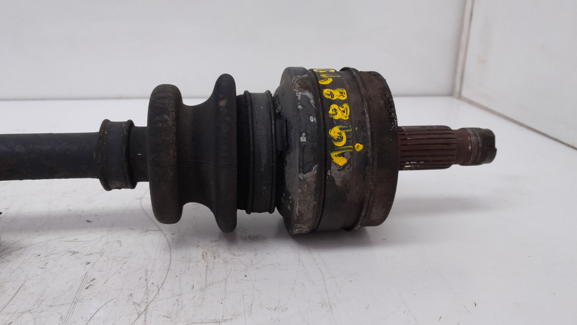 Transmisión trasera derecha 602911 de Mercedes-benz Clase c 1985-0 - pieza usada