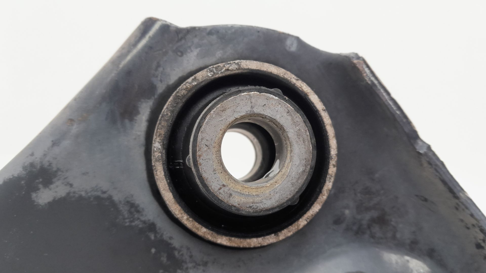Brazo suspension delantero derecho de Renault Scenic iii 2009-2011 - pieza usada