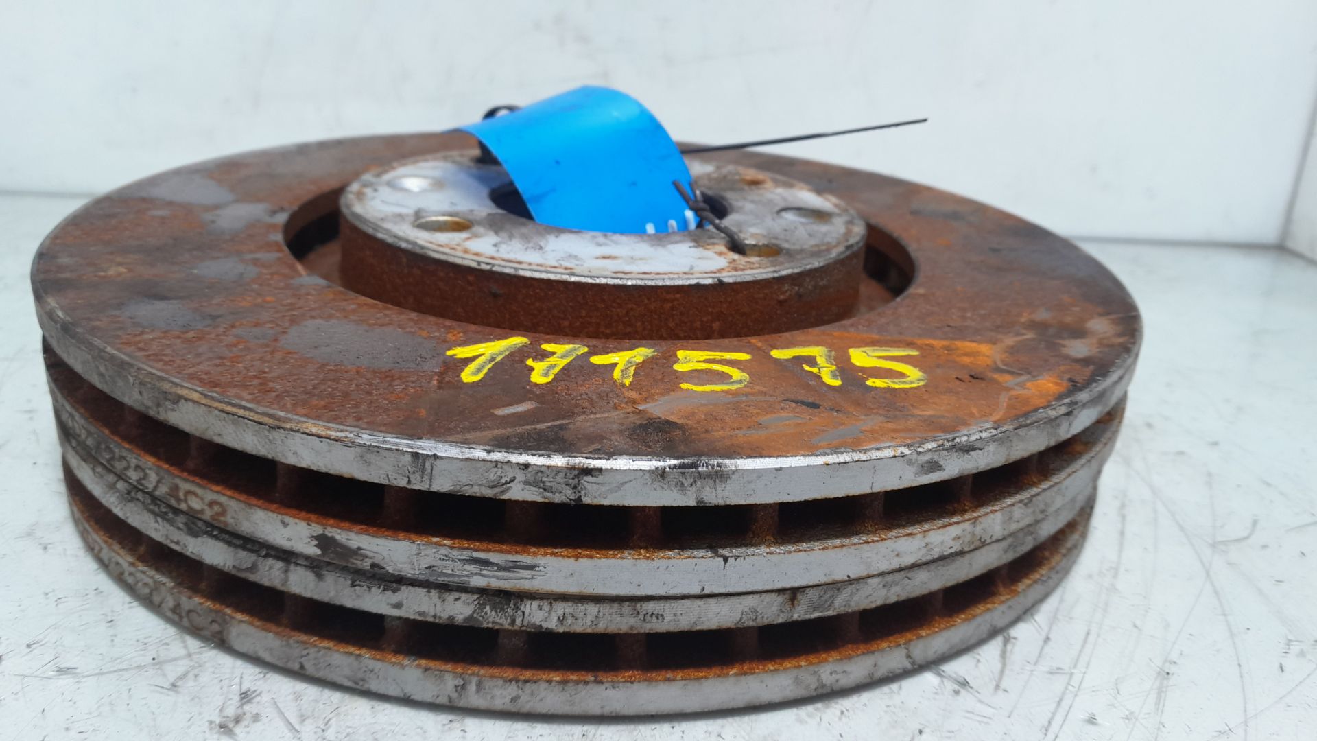 Juego discos de freno de Peugeot 207/207+ (wa_, wc_) 2006-2015 - pieza usada