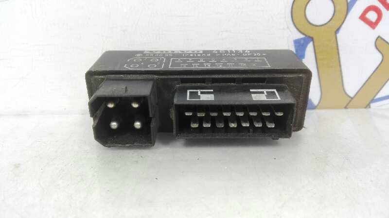 Relé 898699 de Volvo Serie 440 1988-1997 106 CV - pieza usada
