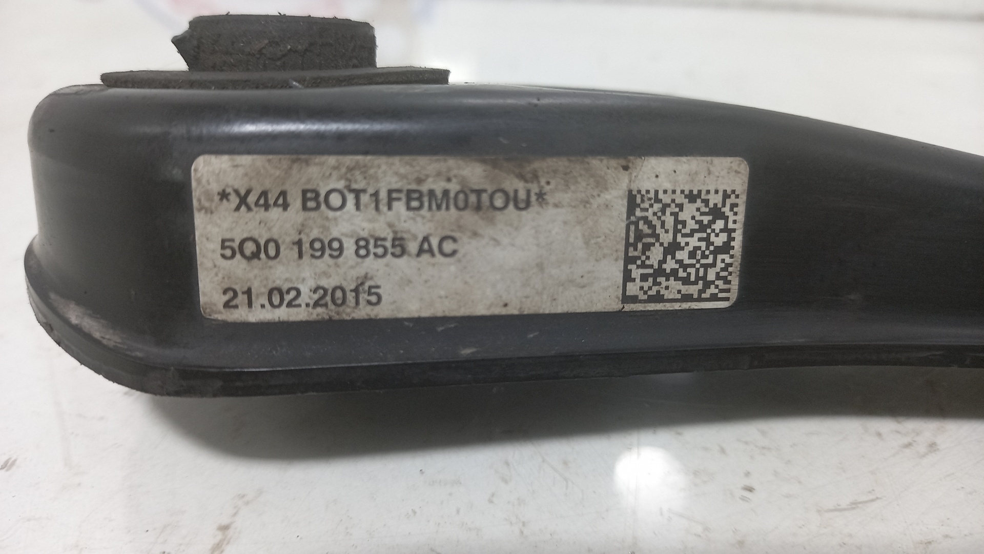Soporte motor trasero 5Q0199855AC de Volkswagen Golf alltrack vii variant (ba5, bv5) 2014-2015 - pieza usada