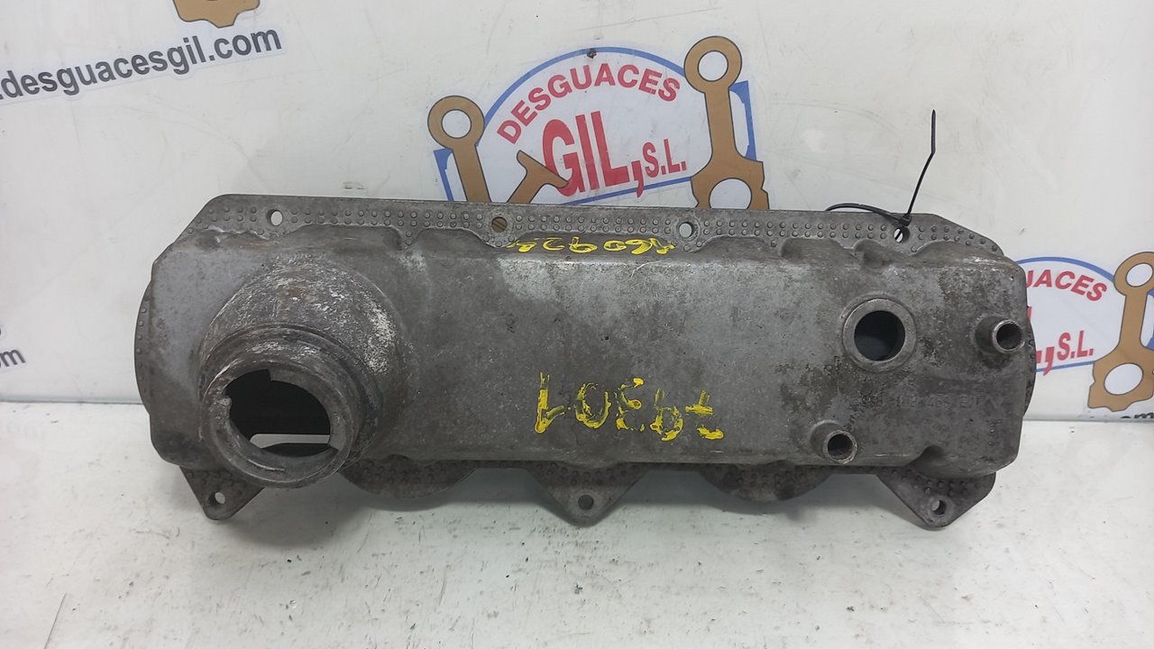 Tapa balancines 038103469EF de Volkswagen Golf 1997-2002 - pieza usada