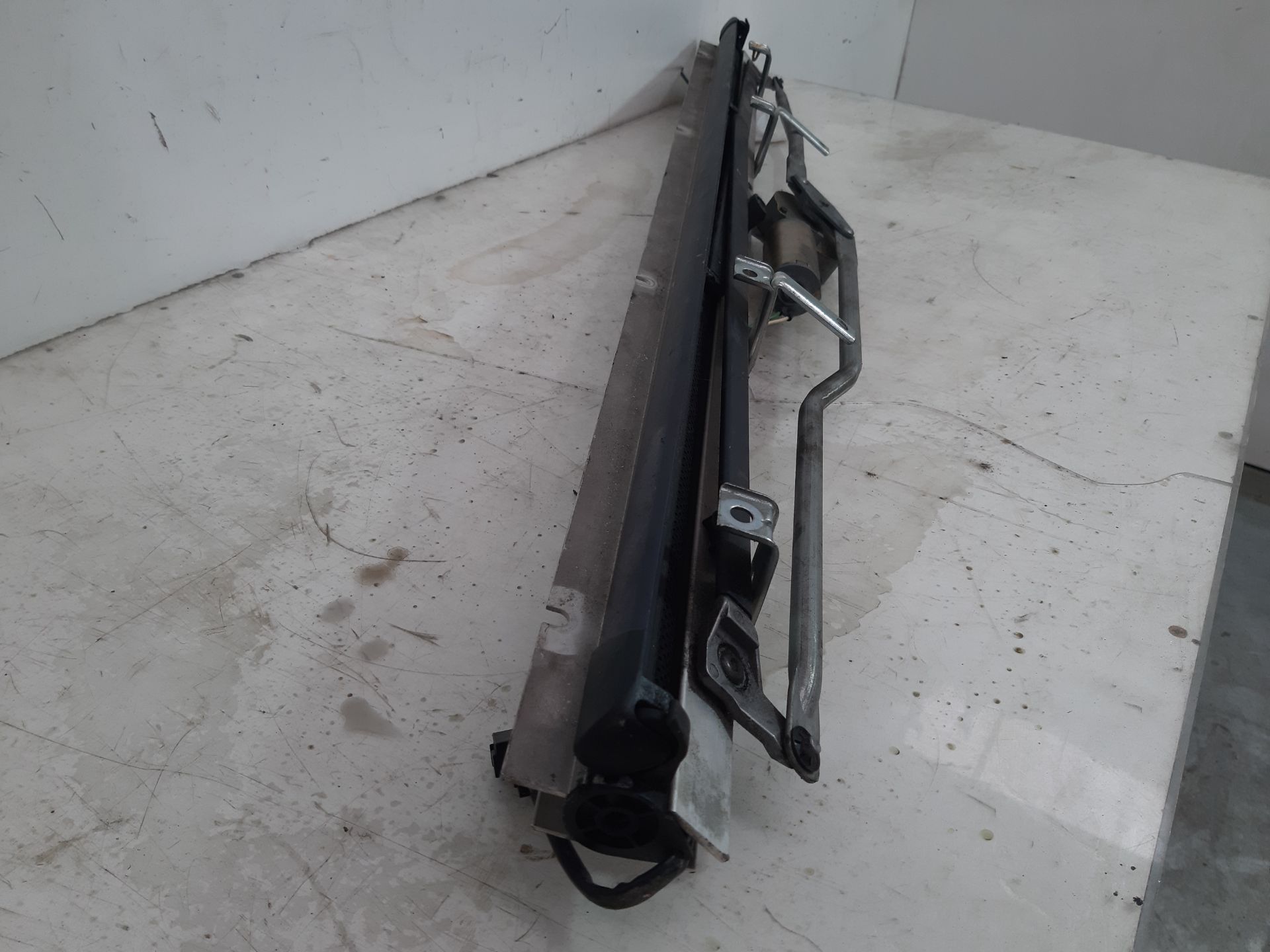 Motor persiana enrollable puerta 647961 de Mercedes-benz Clase e (w211) 2002-2008 - pieza usada