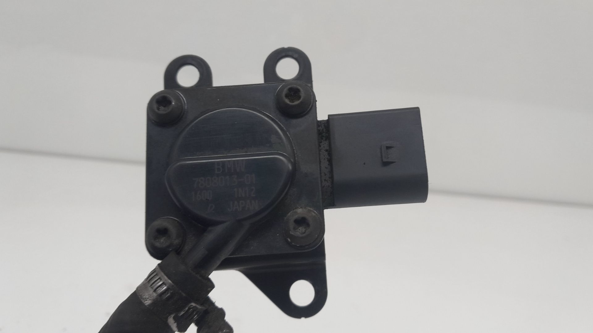 Sensor presión N47D20C 780801301 de Bmw 1 (e81) 2006-2011 - pieza usada