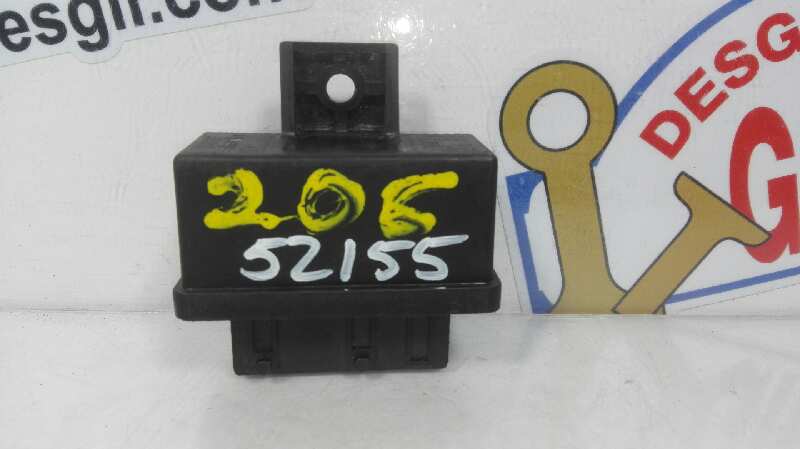Relé 240107 de Peugeot 206 hatchback (2a/c) 1998-2002 - pieza usada
