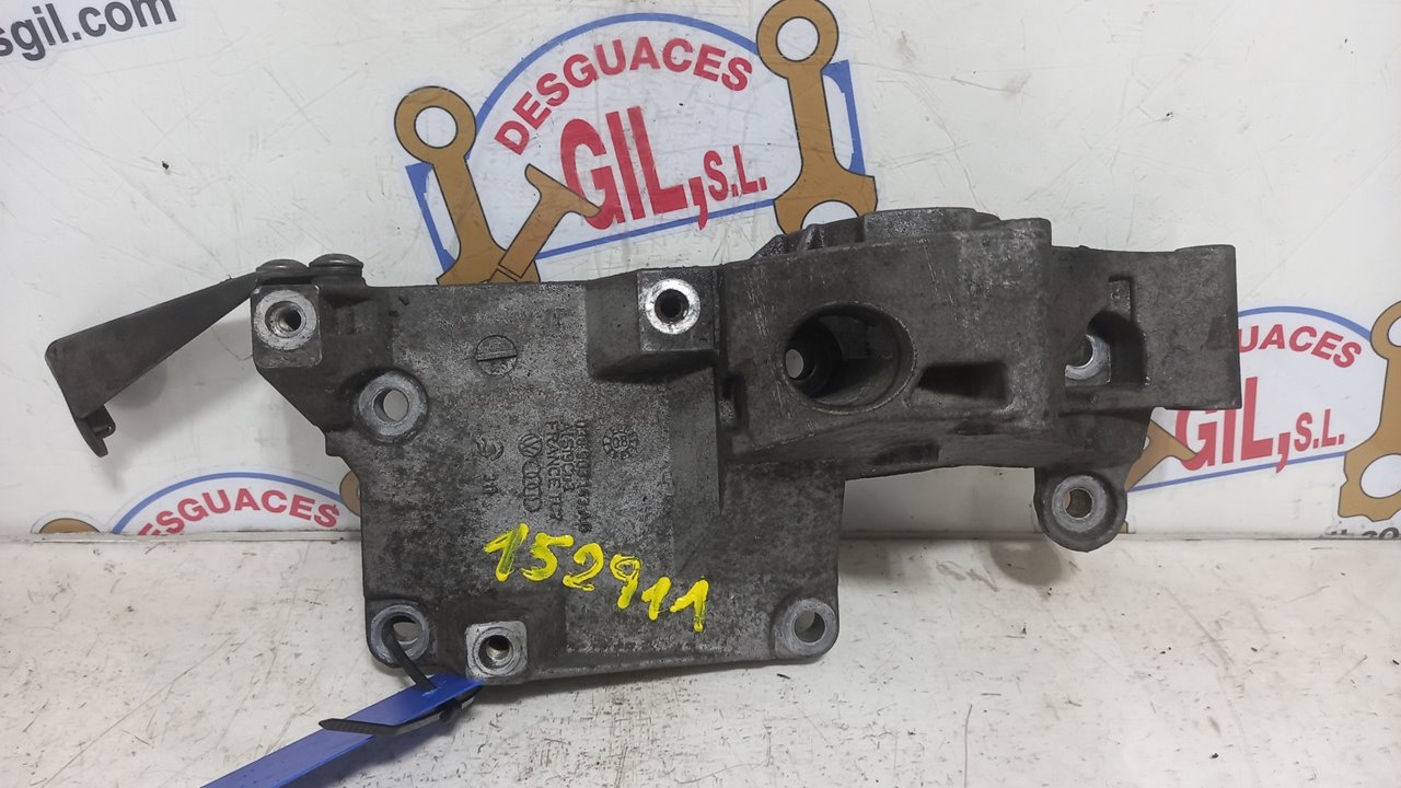 Soporte alternador BLS 038903143AG de Seat Ibiza iv (6j5, 6p1) 2008-2010 - pieza usada