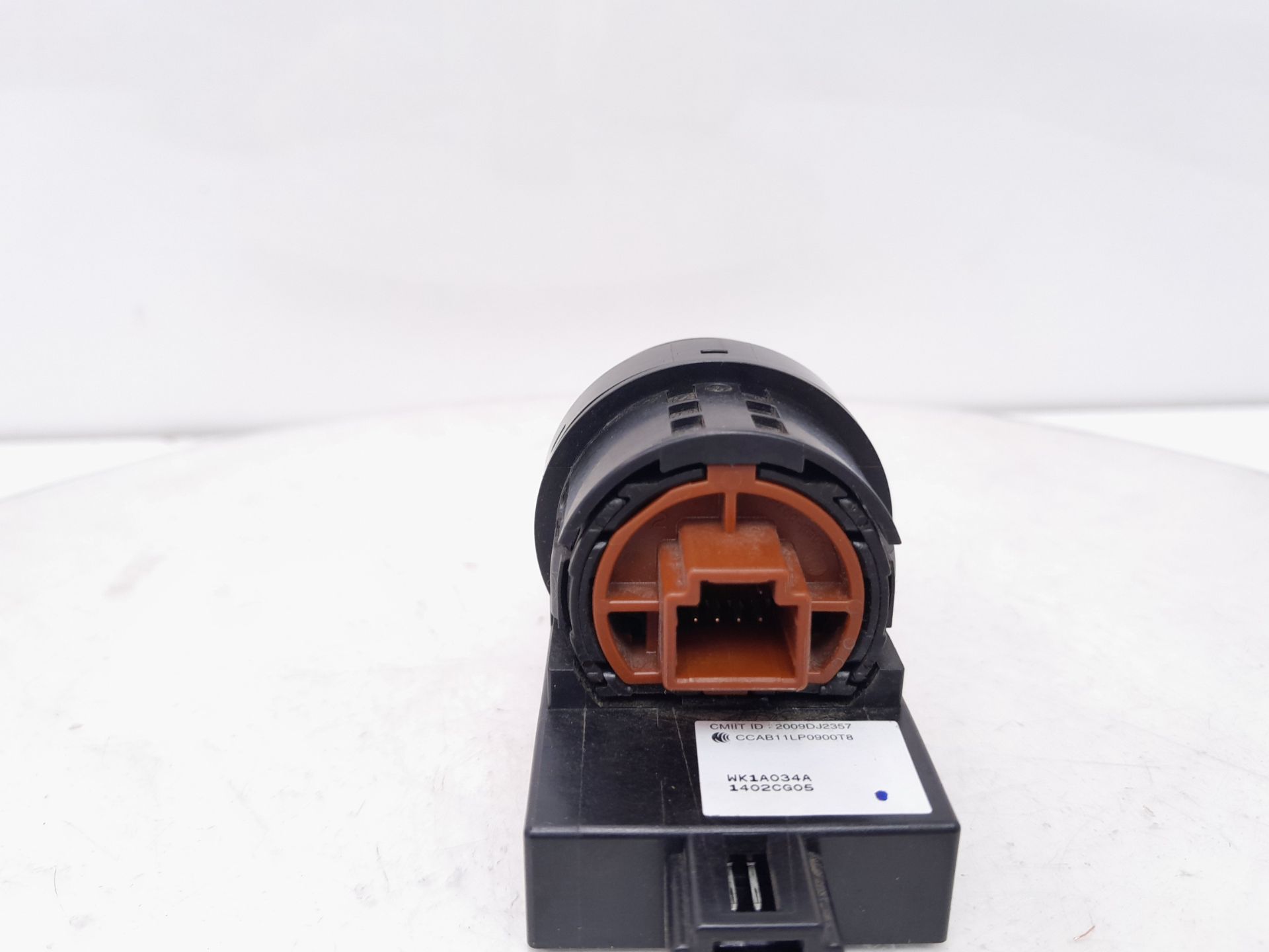 Interruptor EM57 2009DJ2357 de Nissan Leaf 2013-2020 - pieza usada