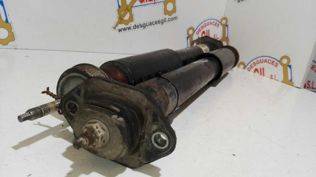 Juego amortiguadores trasero 33526771555 de Bmw 1 (e87) 2007-2011 - pieza usada