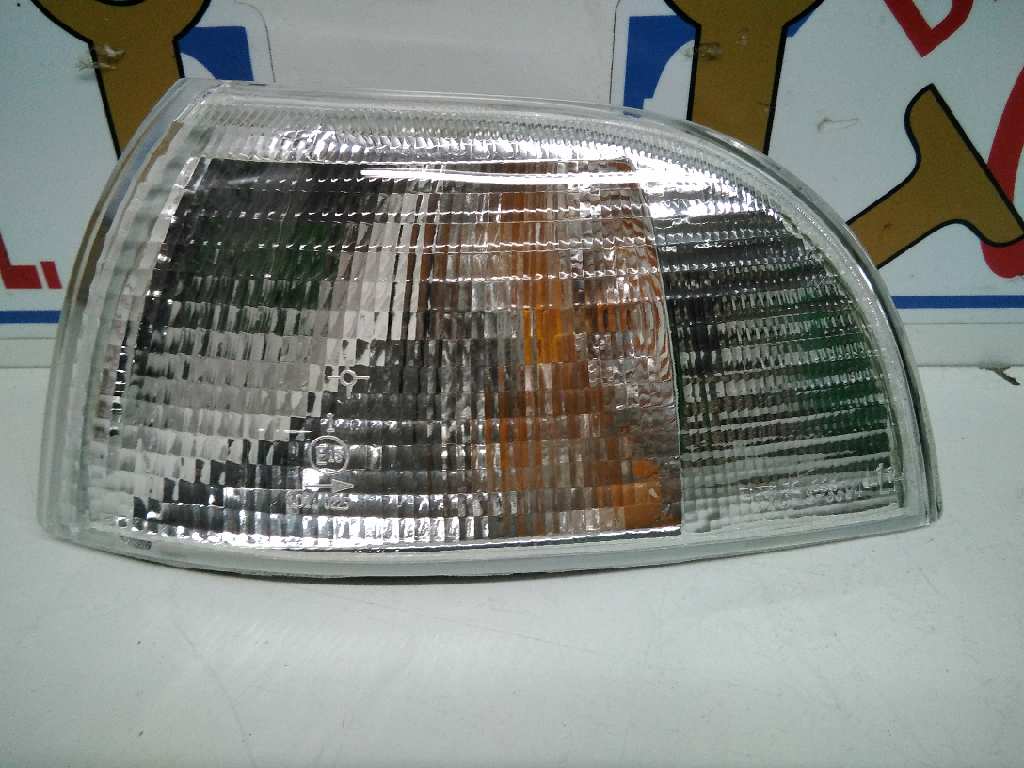Piloto delantero izquierdo BLANCO de Fiat Punto (176_) 1994-1999 - pieza usada