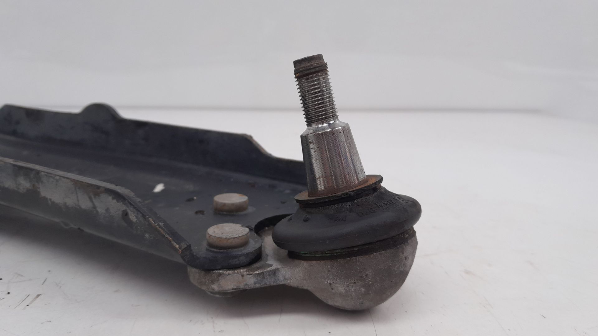 Brazo suspension delantero derecho de Renault Scenic iii 2009-2011 - pieza usada